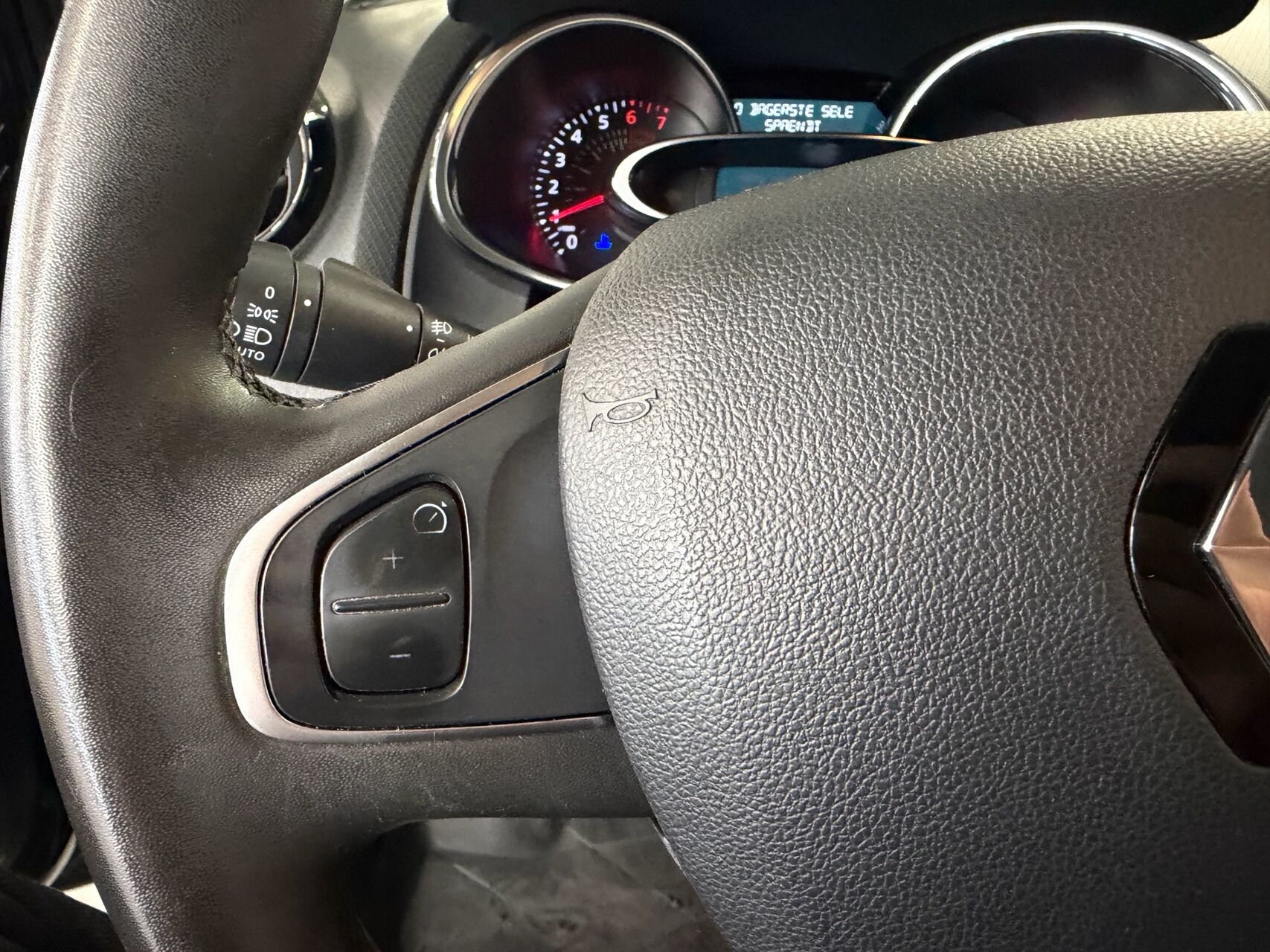 Billede af Renault Clio Sport Tourer 0,9 Energy TCe Zen 90HK Stc