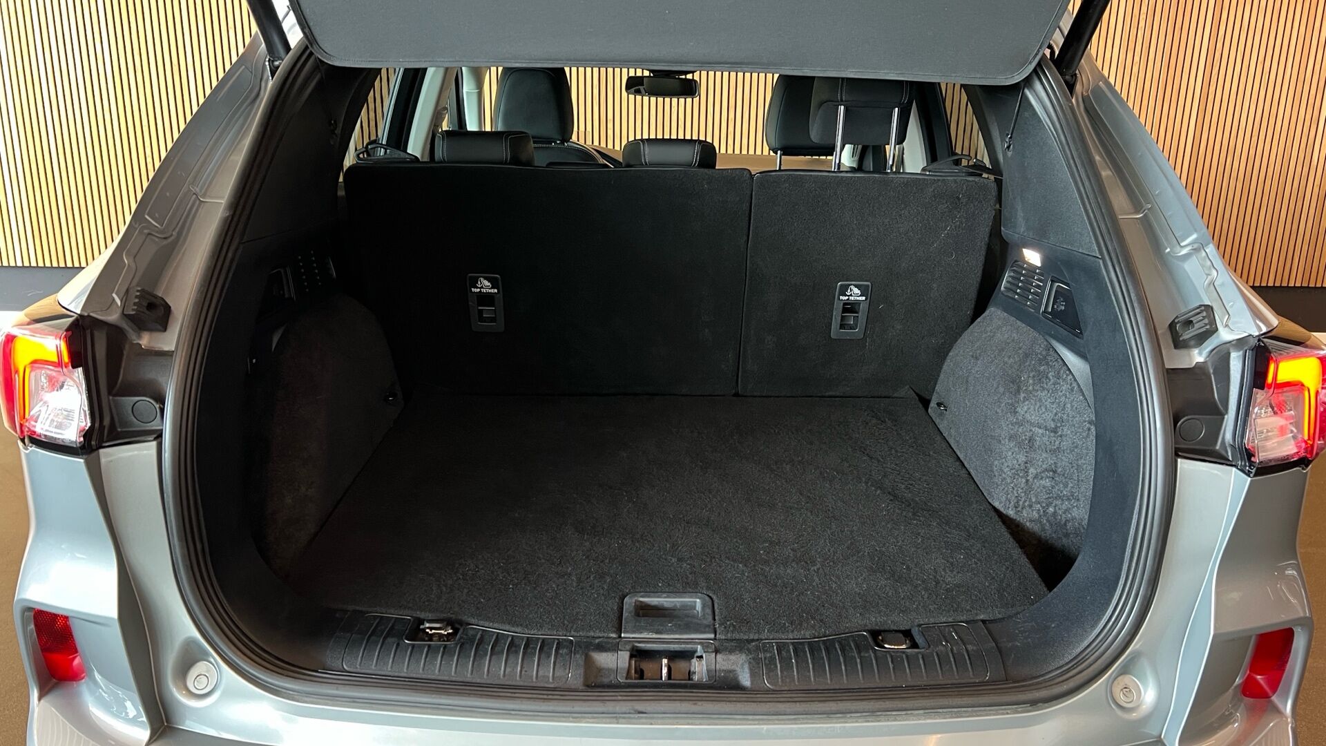Billede af Ford Kuga 2,5 Plugin-hybrid Vignale CVT 225HK 5d Trinl. Gear