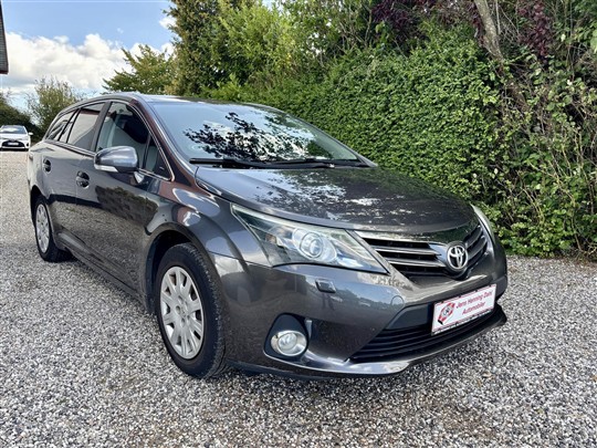 Toyota Avensis Touring Sports 1,8 VVT-I T2 Touch 147HK Stc 6g