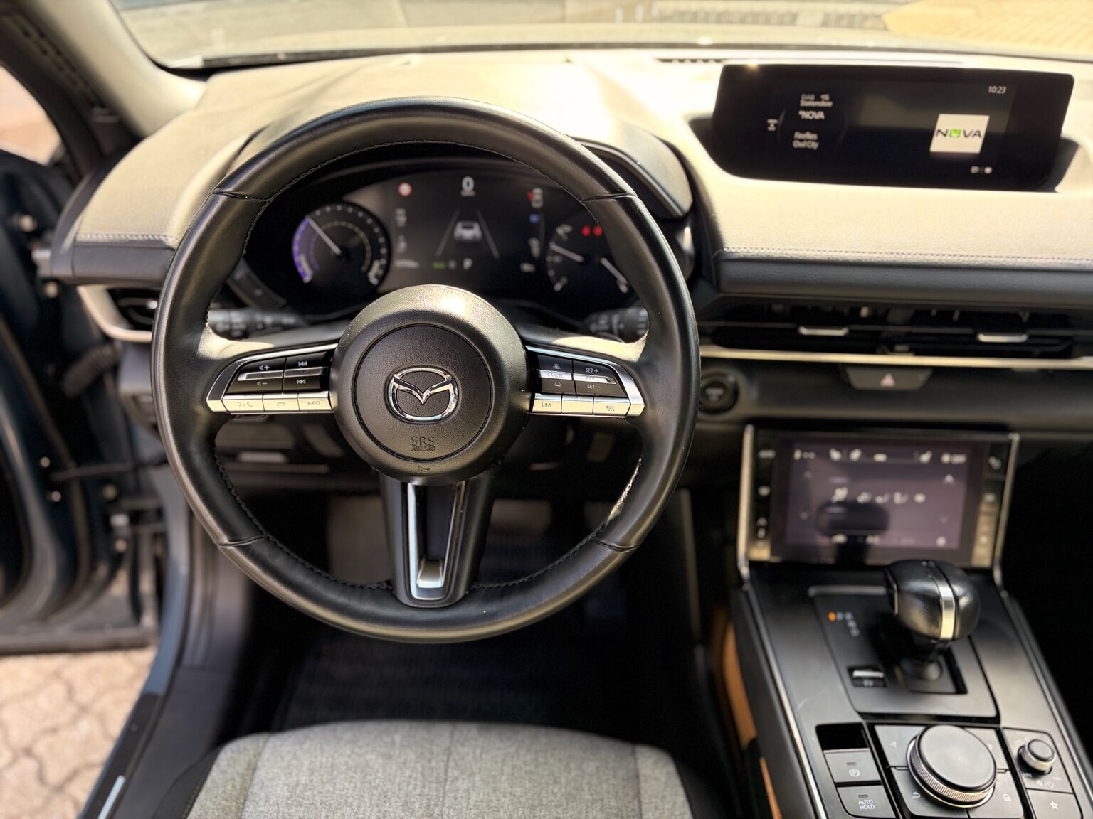 Billede af Mazda MX-30 0,8 e-Skyactiv R-EV  Plugin-hybrid Exclusive-Line 170HK 5d Trinl. Gear