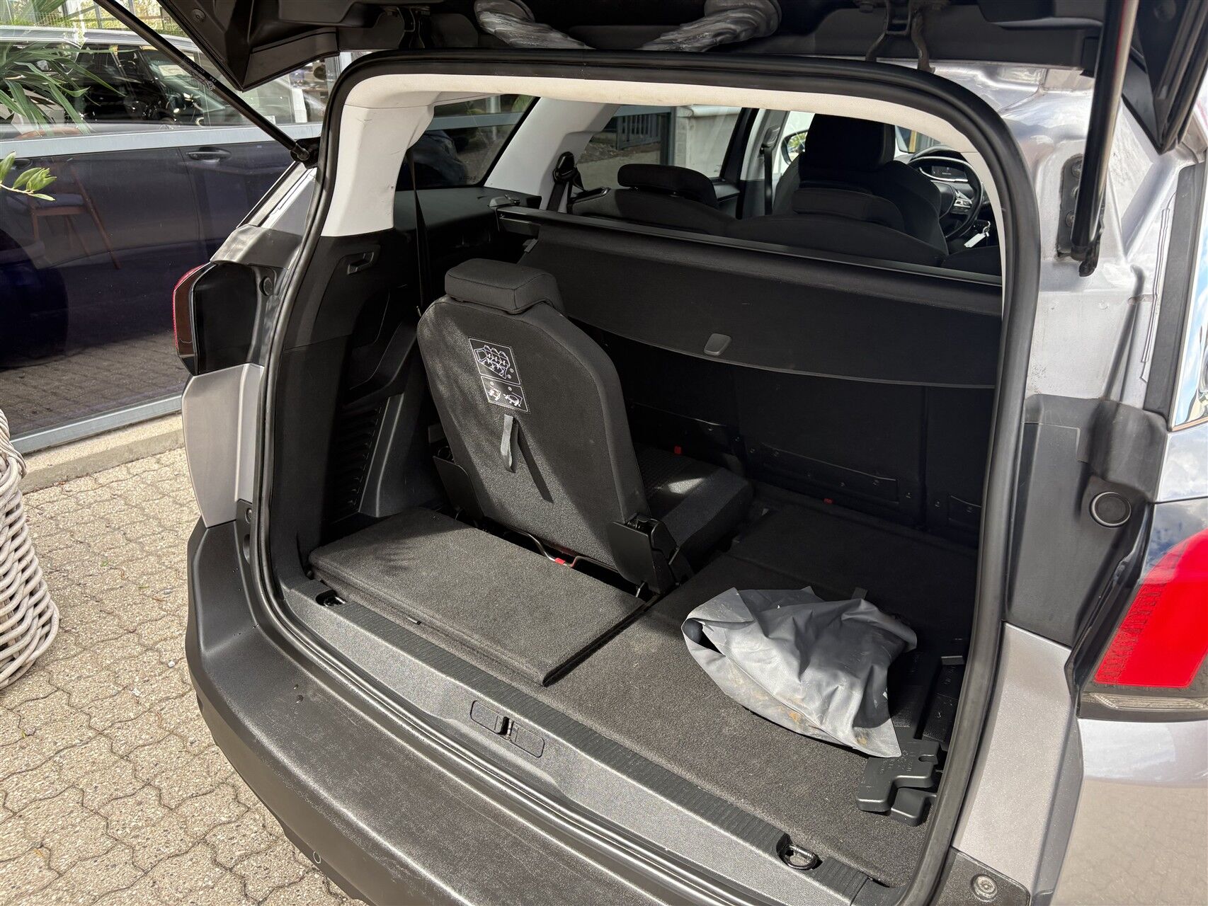 Billede af Peugeot 5008 1,2 e-THP Strike 130HK 5d