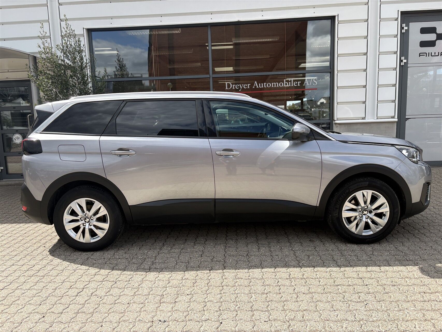 Billede af Peugeot 5008 1,2 e-THP Strike 130HK 5d