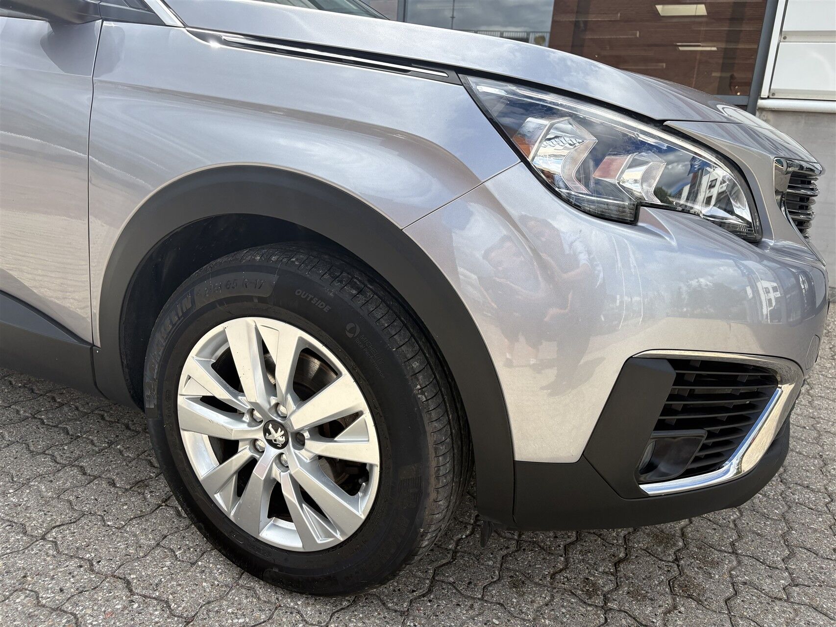 Billede af Peugeot 5008 1,2 e-THP Strike 130HK 5d