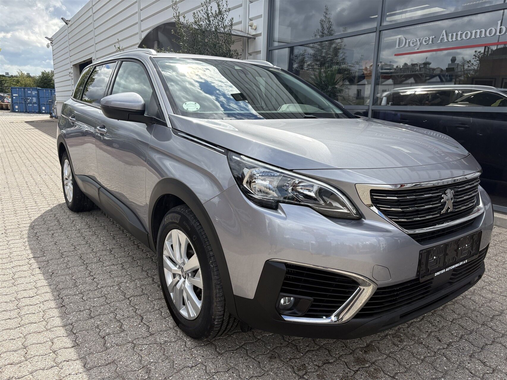 Billede af Peugeot 5008 1,2 e-THP Strike 130HK 5d