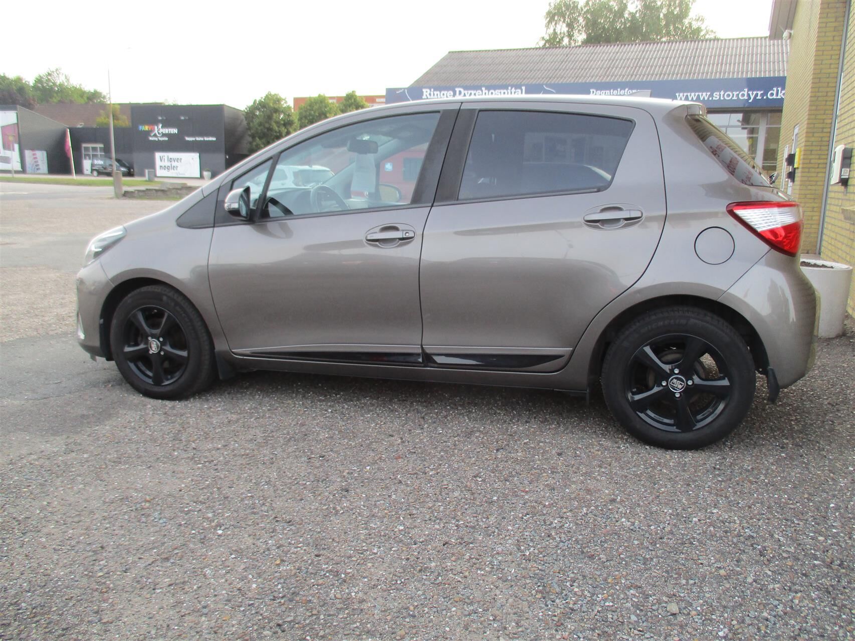 Billede af Toyota Yaris 1,5 VVT-I T2 Limited 111HK 5d 6g