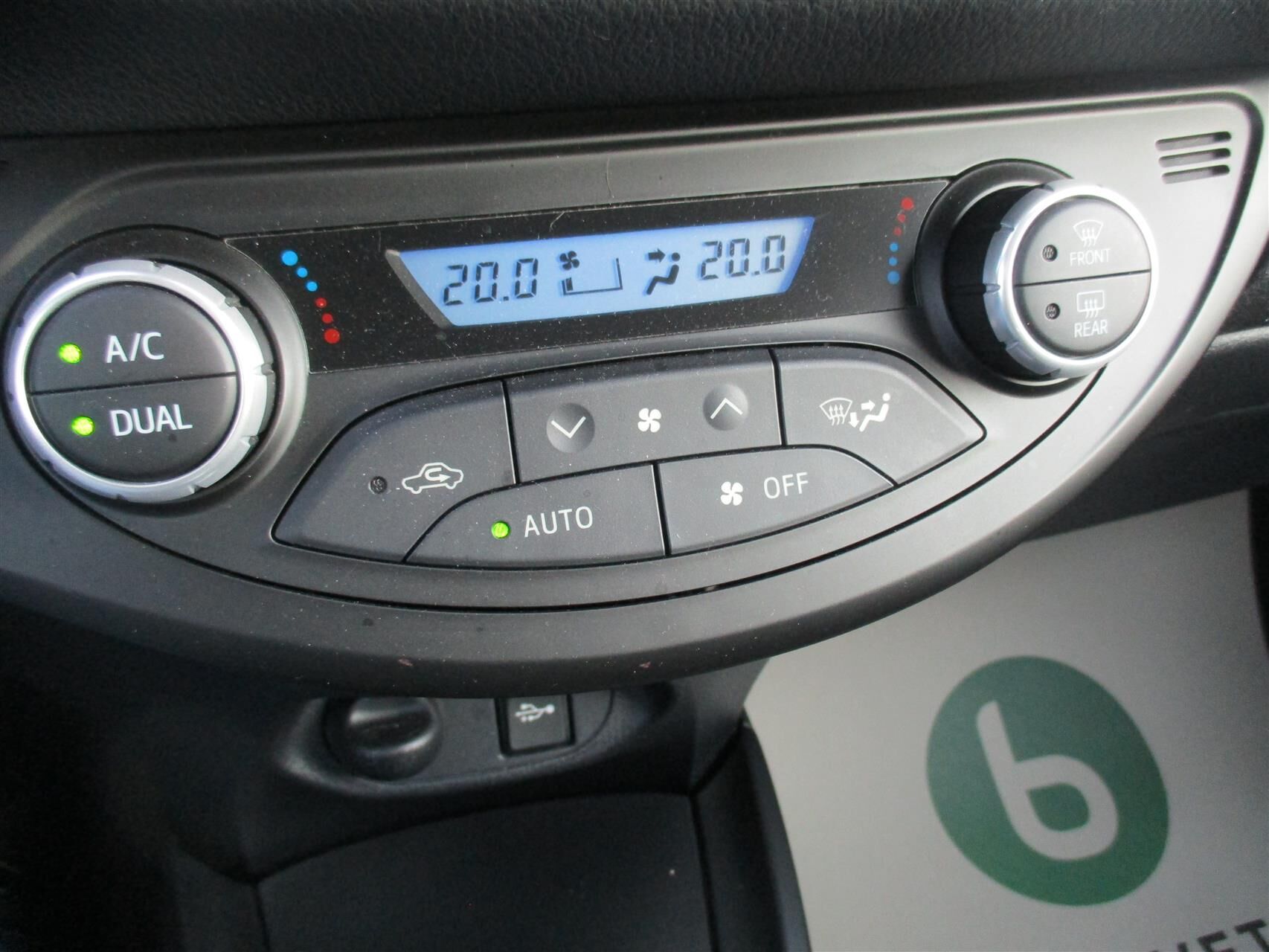 Billede af Toyota Yaris 1,5 VVT-I T2 Limited 111HK 5d 6g