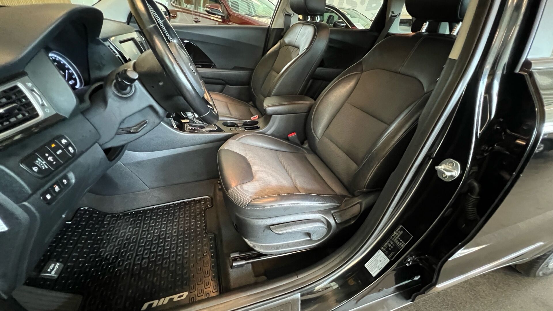 Billede af Kia Niro 1,6 GDI PHEV  Plugin-hybrid Comfort DCT 141HK 5d 6g Aut.