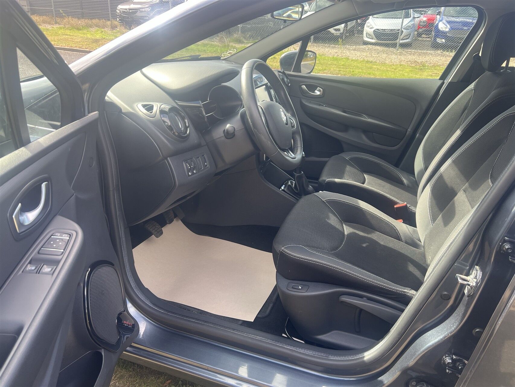 Billede af Renault Clio Sport Tourer 1,5 Energy DCI Zen 90HK Stc