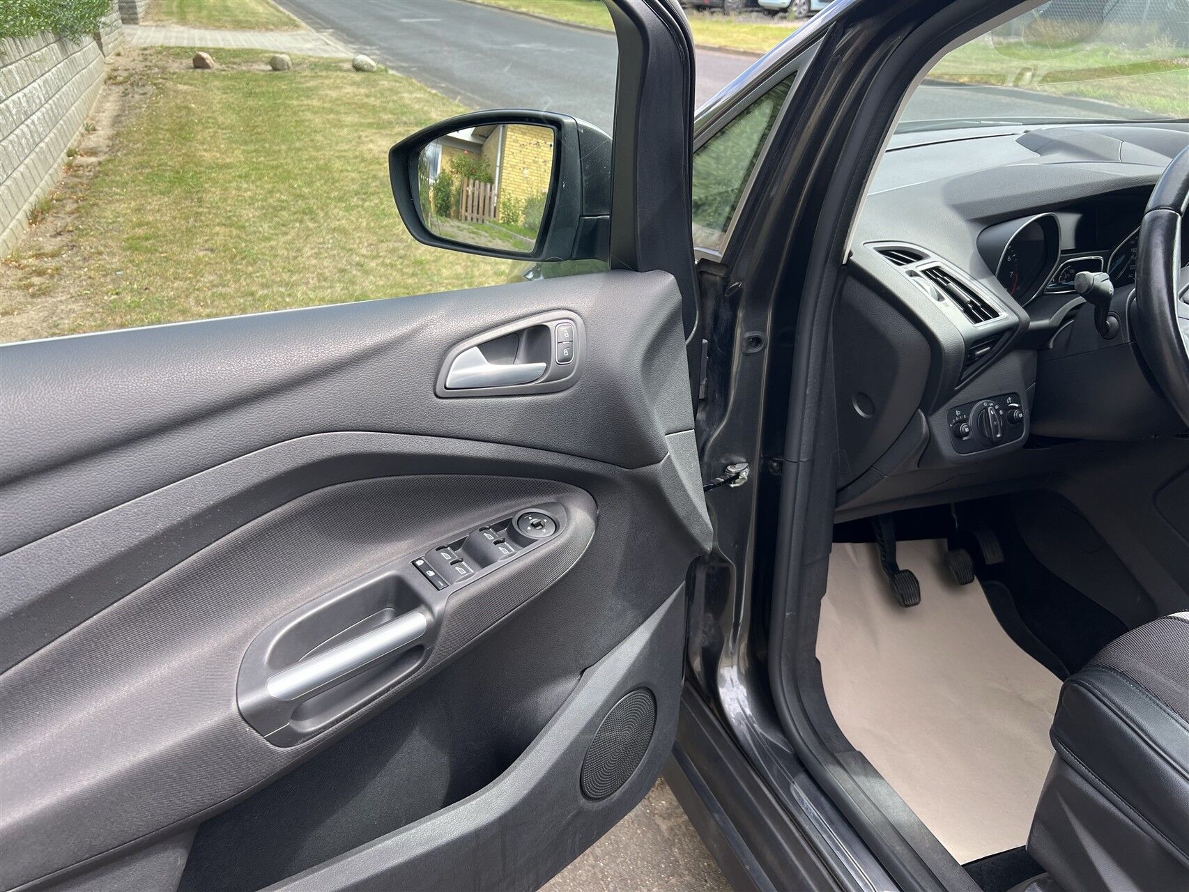 Billede af Ford C-MAX 1,0 EcoBoost Titanium Plus Start/Stop 125HK 6g