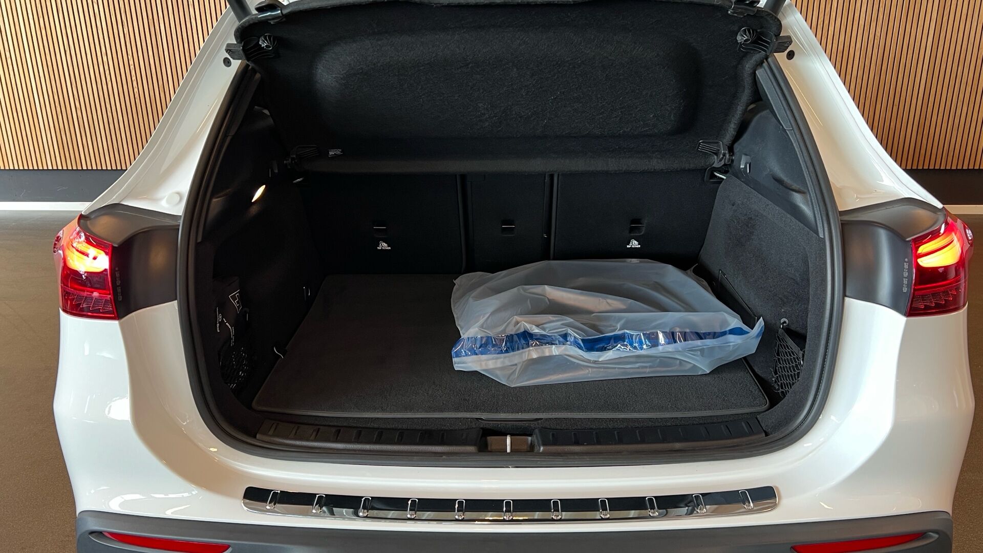 Billede af Mercedes-Benz EQA 250+ EL Progressive 190HK 5d Aut.