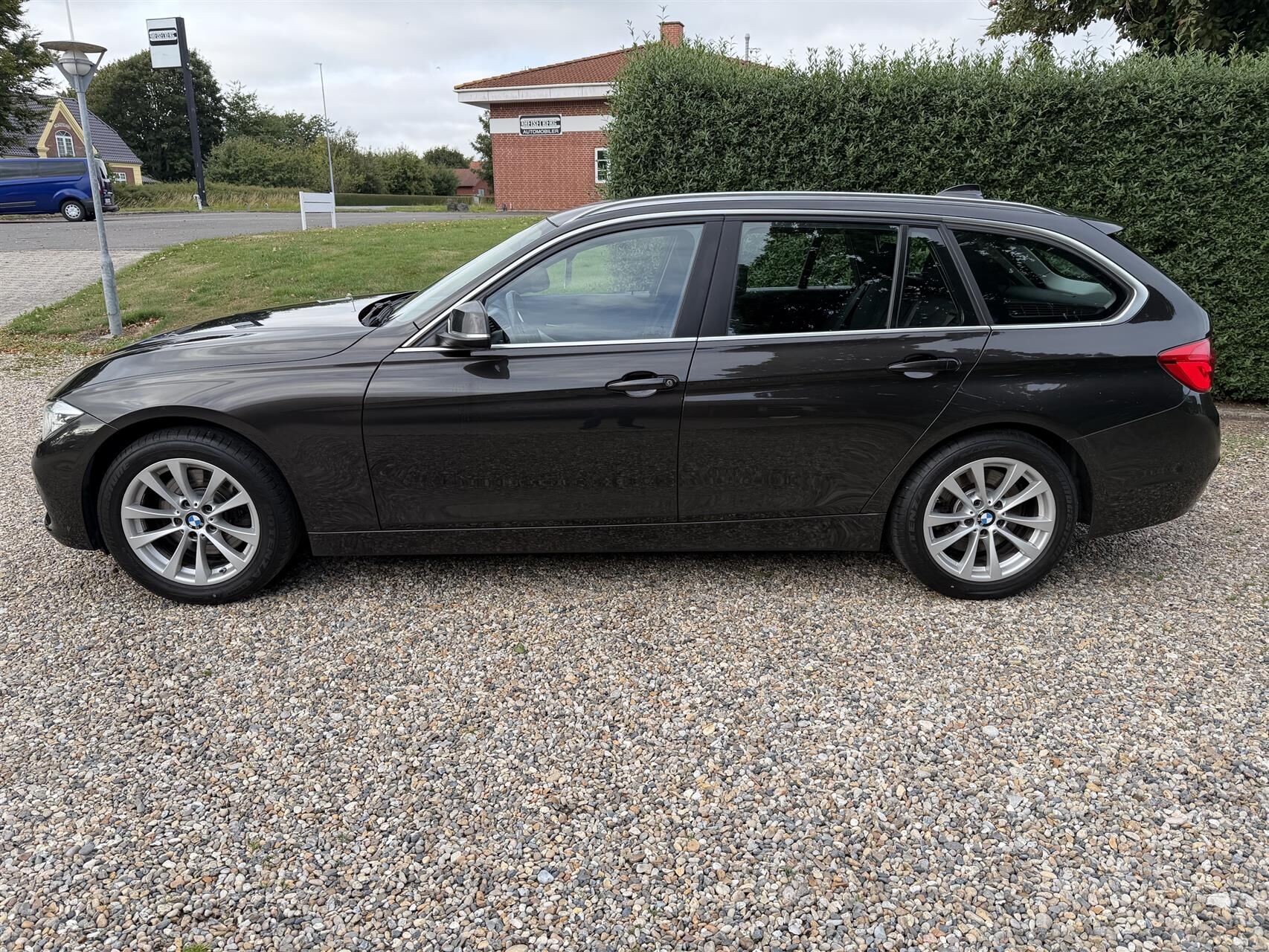 Billede af BMW 330d Touring 3,0 D Steptronic 258HK Stc 8g Aut.