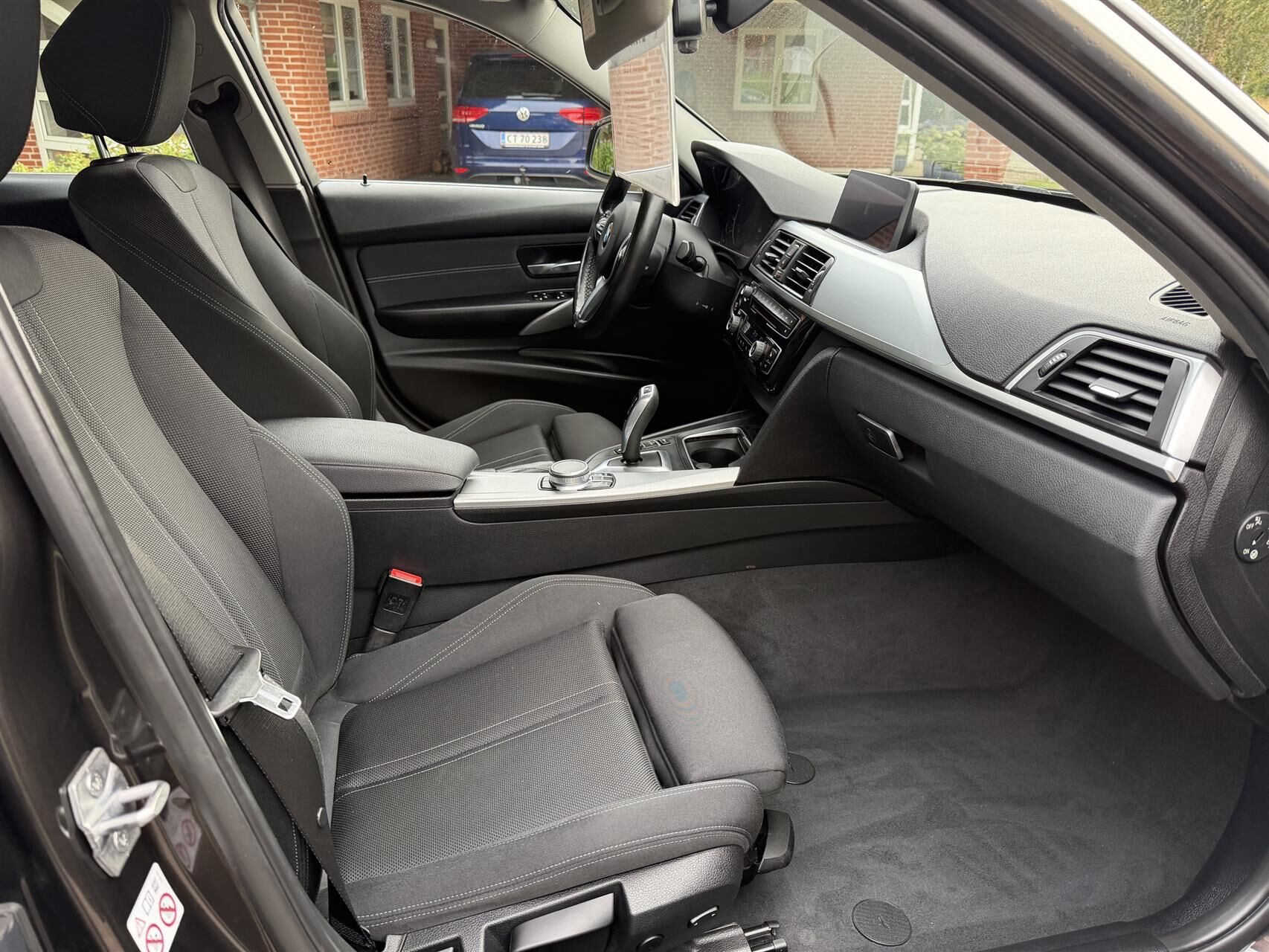 Billede af BMW 330d Touring 3,0 D Steptronic 258HK Stc 8g Aut.