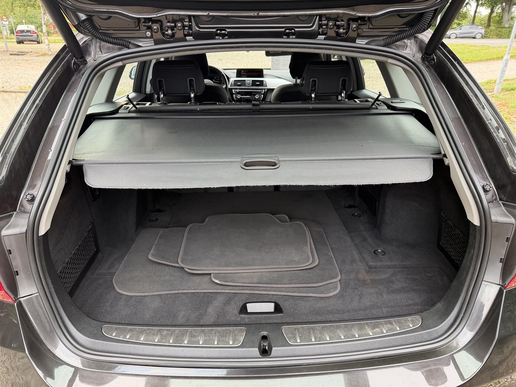 Billede af BMW 330d Touring 3,0 D Steptronic 258HK Stc 8g Aut.