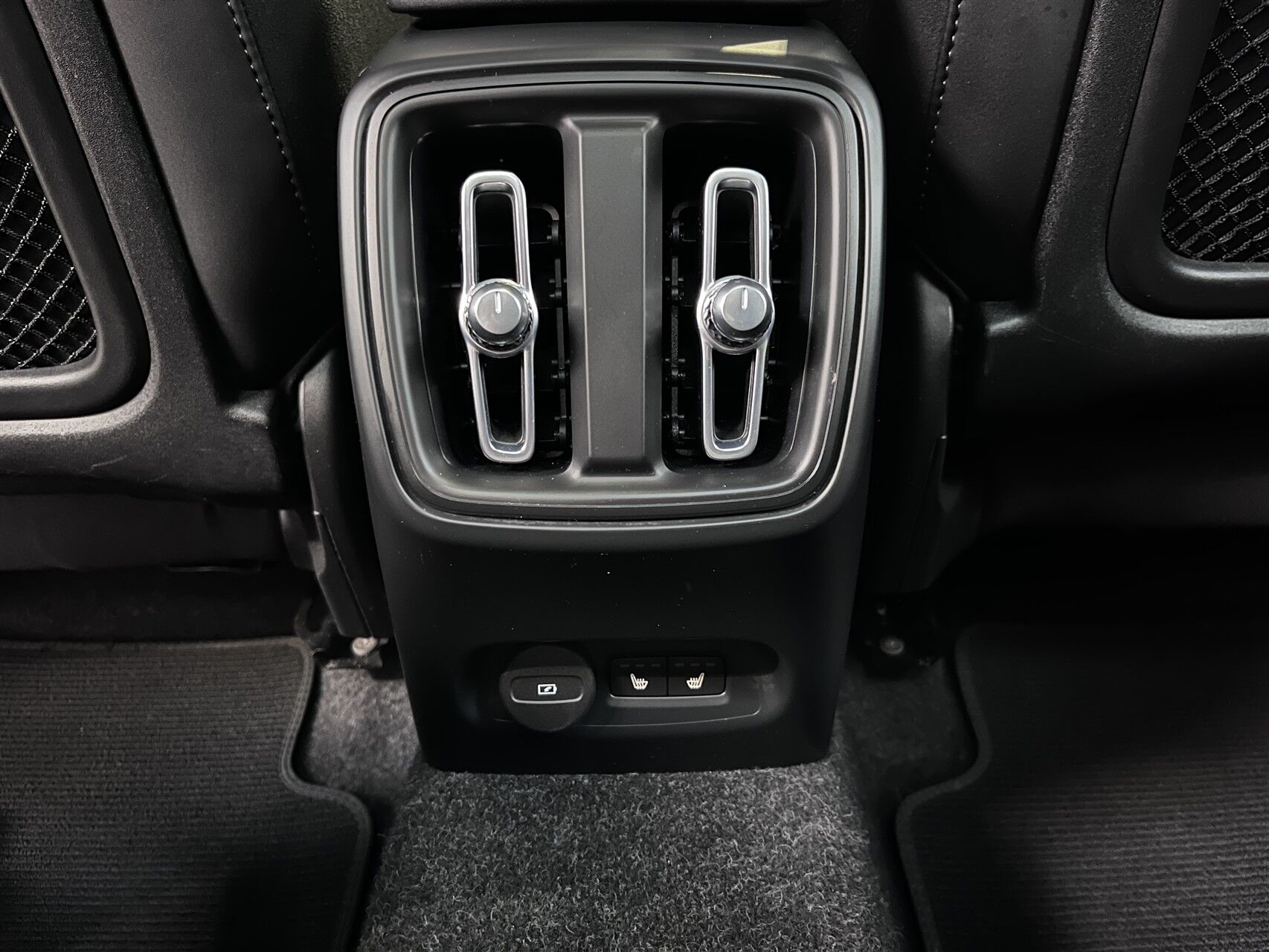 Billede af Volvo XC40 P8 Recharge Twin Ultimate AWD 408HK 5d Aut.