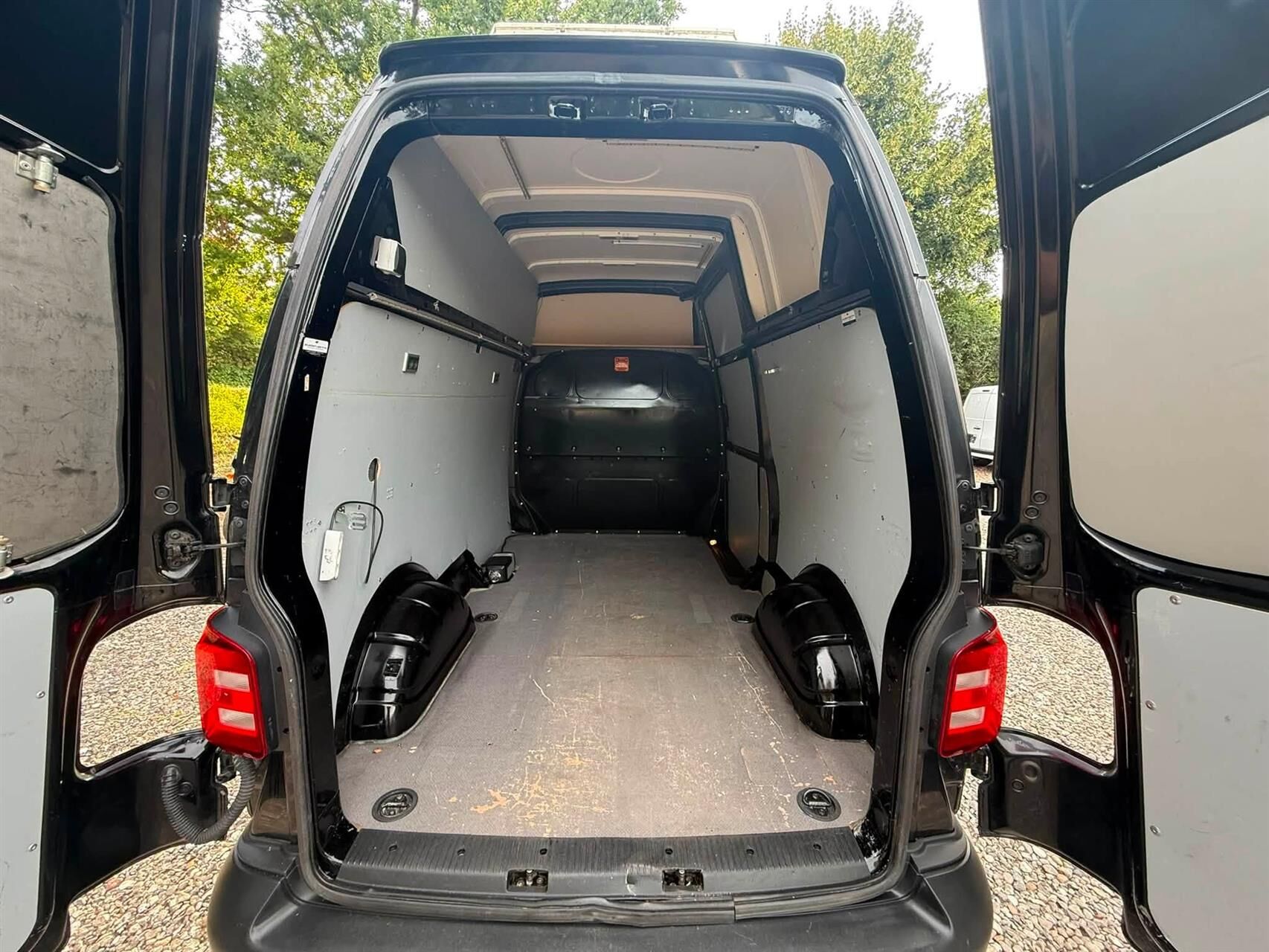 Billede af VW Transporter Lang 2,0 TDI BMT 3ton 4Motion DSG 150HK Van 7g Aut.