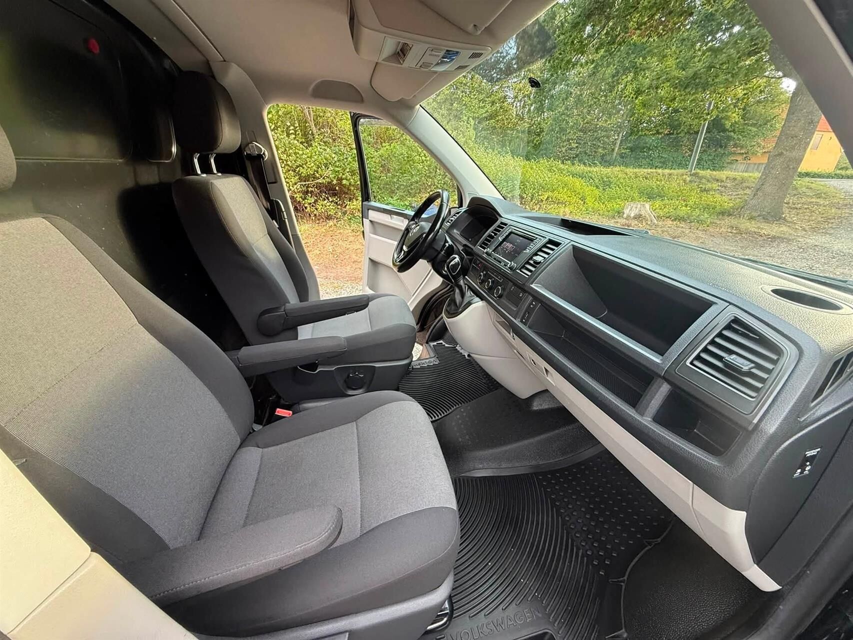 Billede af VW Transporter Lang 2,0 TDI BMT 3ton 4Motion DSG 150HK Van 7g Aut.
