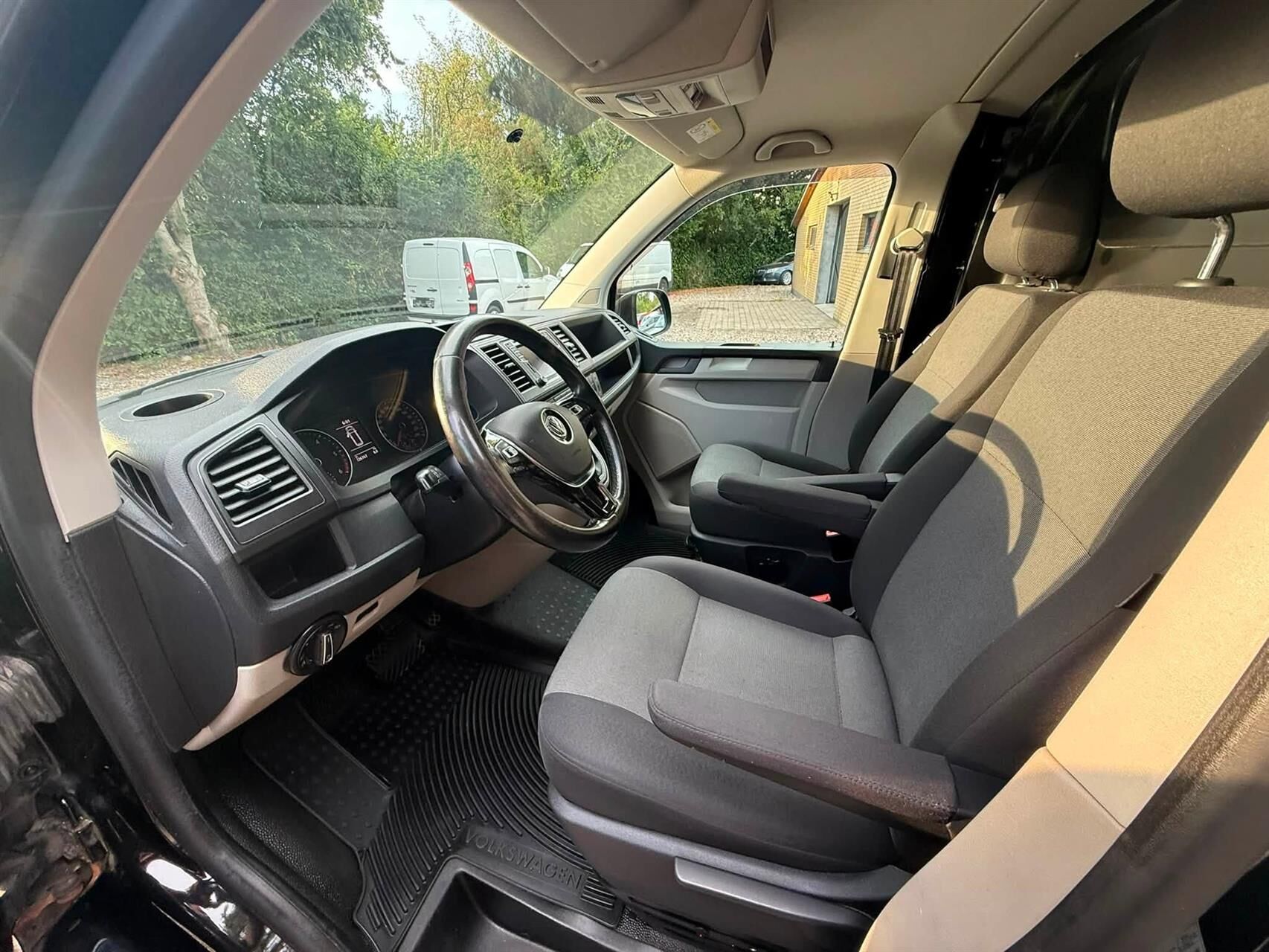 Billede af VW Transporter Lang 2,0 TDI BMT 3ton 4Motion DSG 150HK Van 7g Aut.