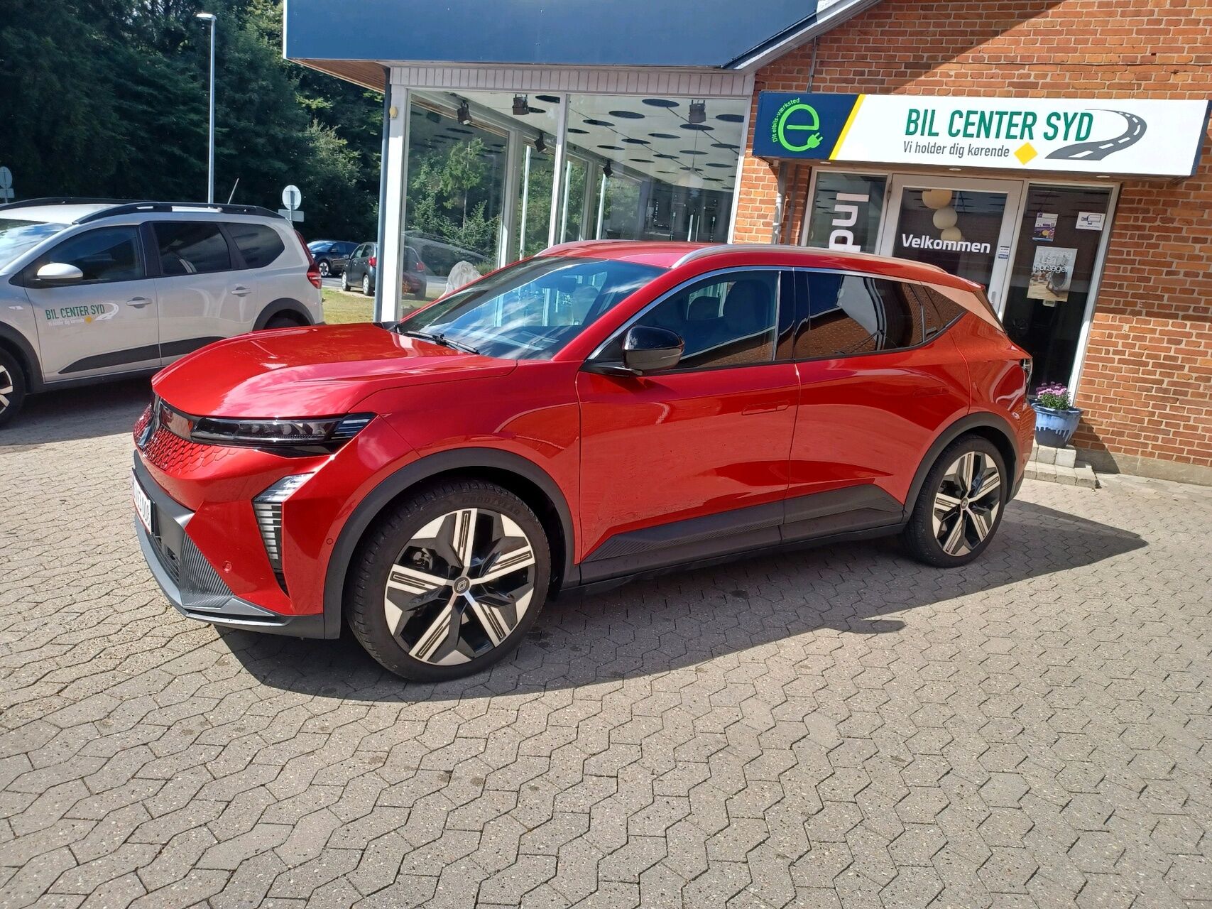 Billede af Renault Scénic E-TECH Techno 220HK Aut.