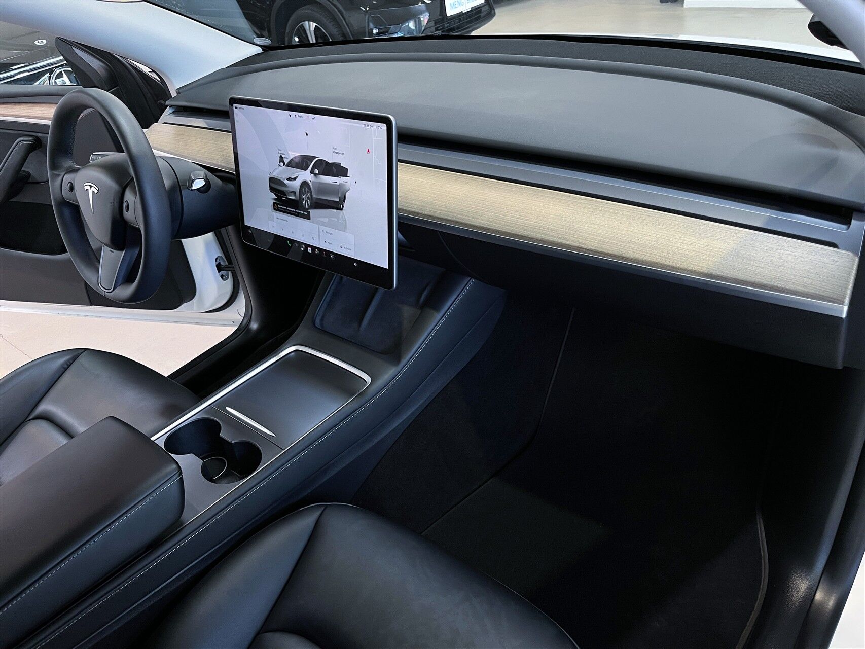 Billede af Tesla Model Y EL RWD 299HK 5d Aut.