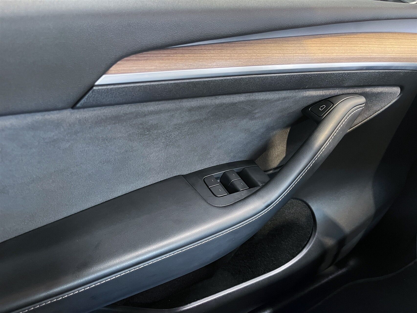 Billede af Tesla Model Y EL RWD 299HK 5d Aut.