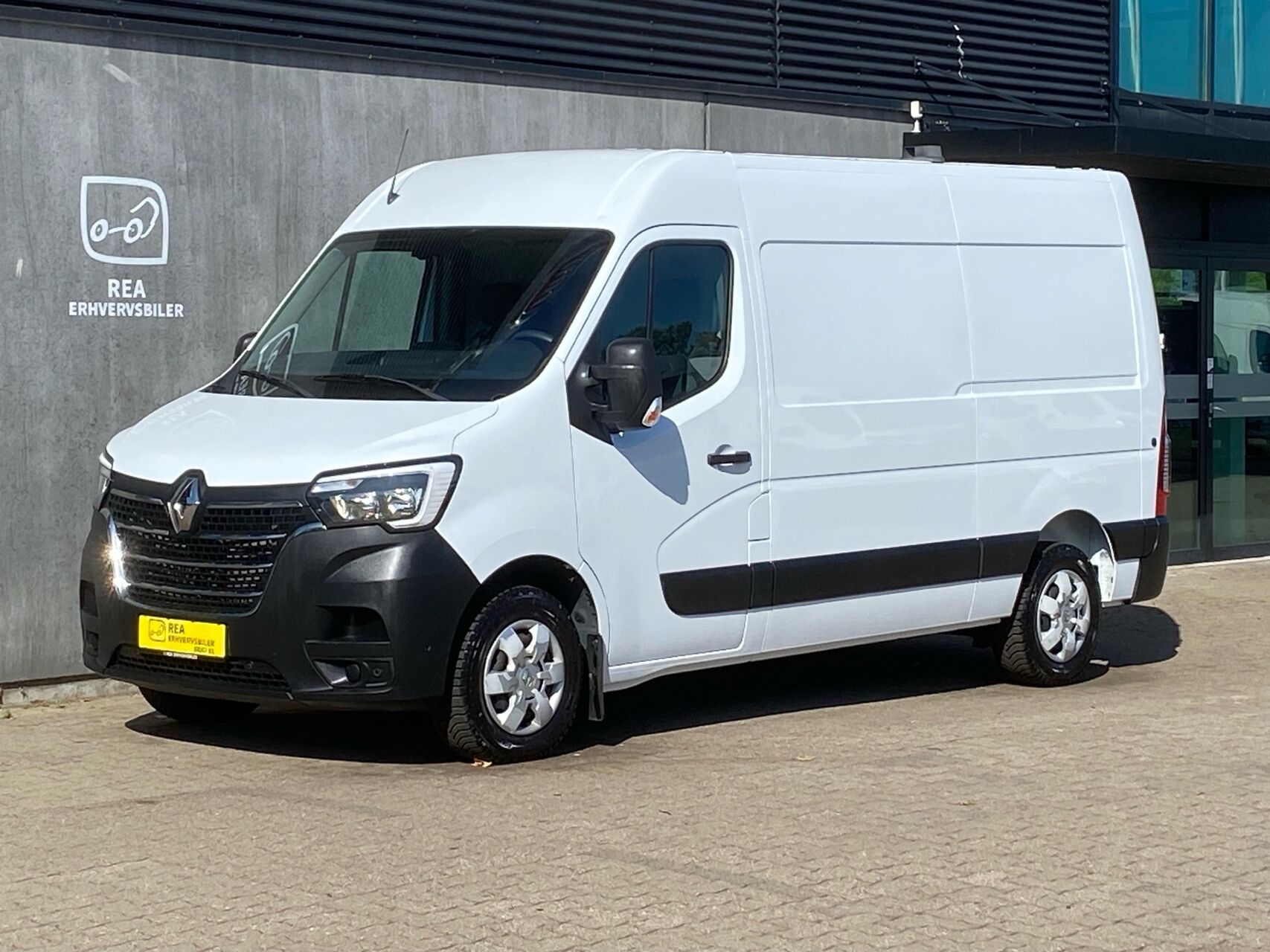 Billede af Renault Master T33 L2H2 2,3 DCI TwinTurbo start/stop 150HK Van 6g
