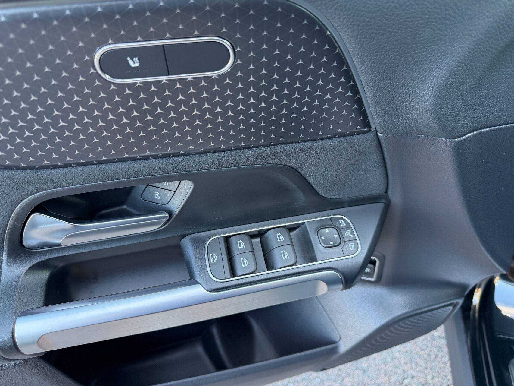 Billede af Mercedes-Benz EQB 250+ EL AMG Advance 190HK 5d Aut.
