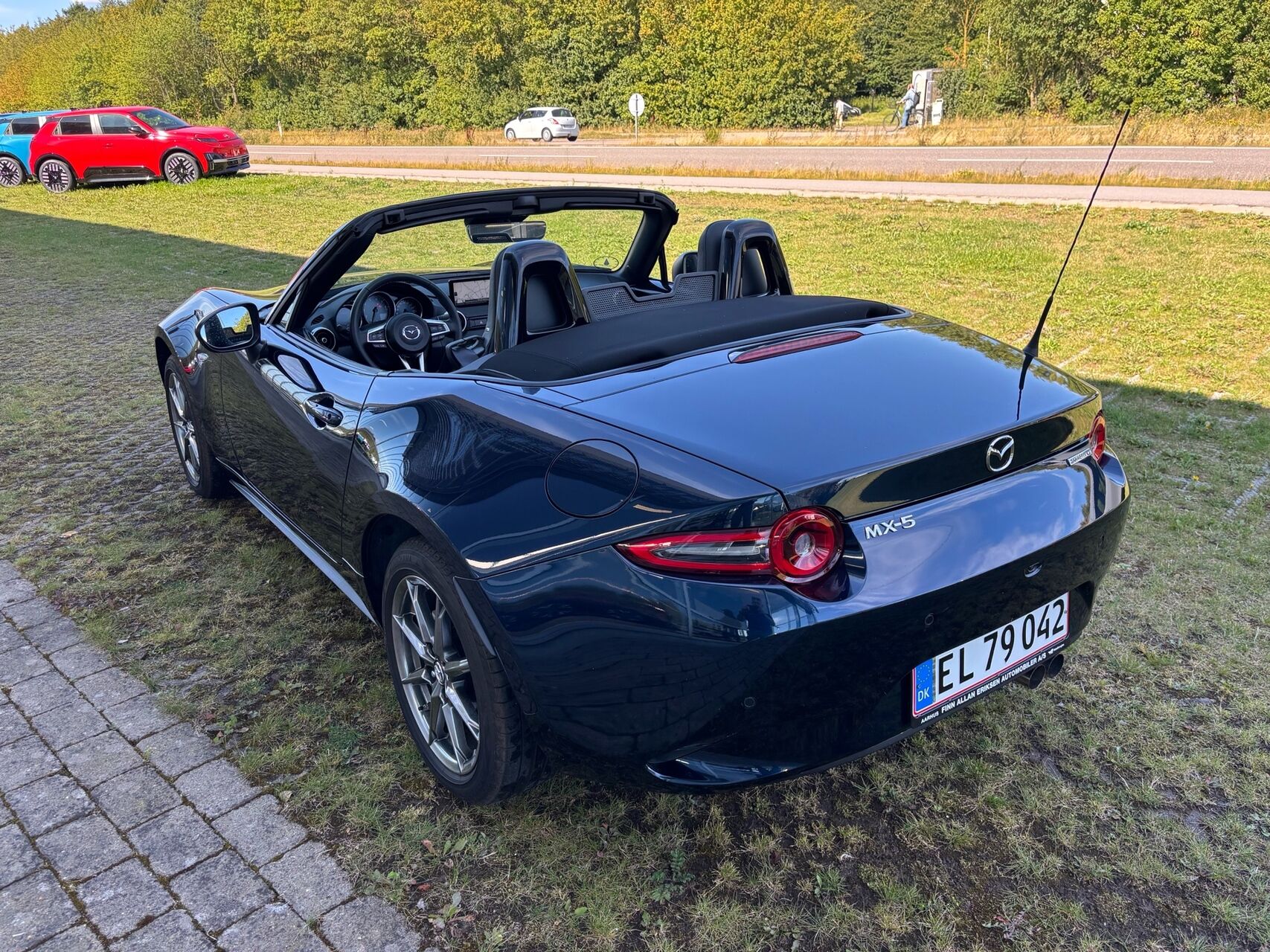 Billede af Mazda MX-5 Roadster 1,5 Skyactiv-G Exclusive-Line 132HK Cabr. 6g