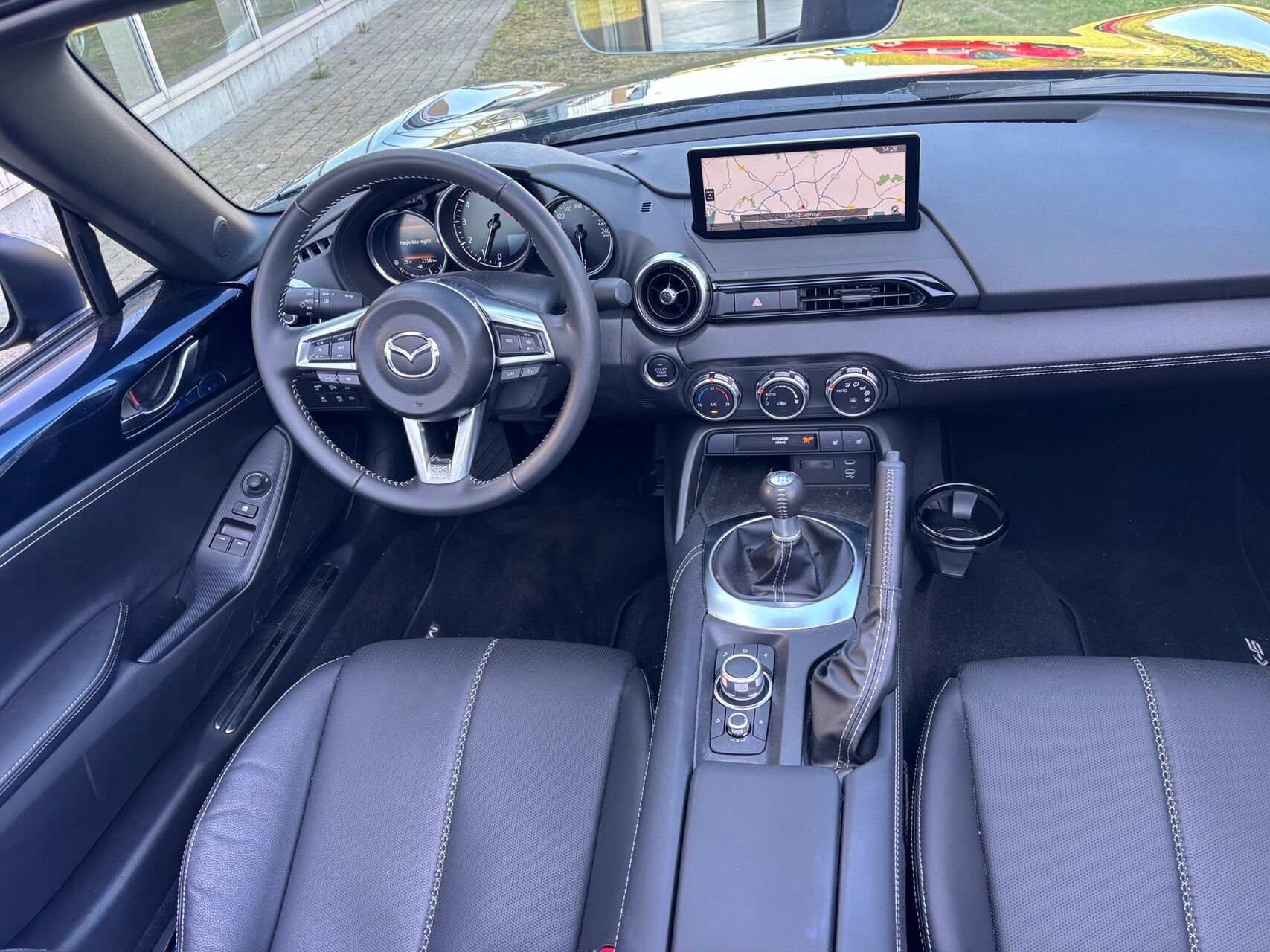 Billede af Mazda MX-5 Roadster 1,5 Skyactiv-G Exclusive-Line 132HK Cabr. 6g