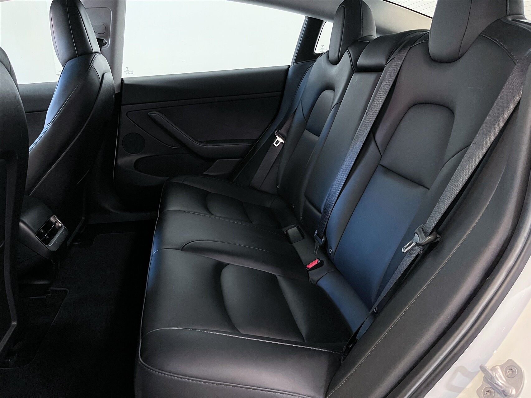 Billede af Tesla Model 3 EL Standard Range 283HK Aut.