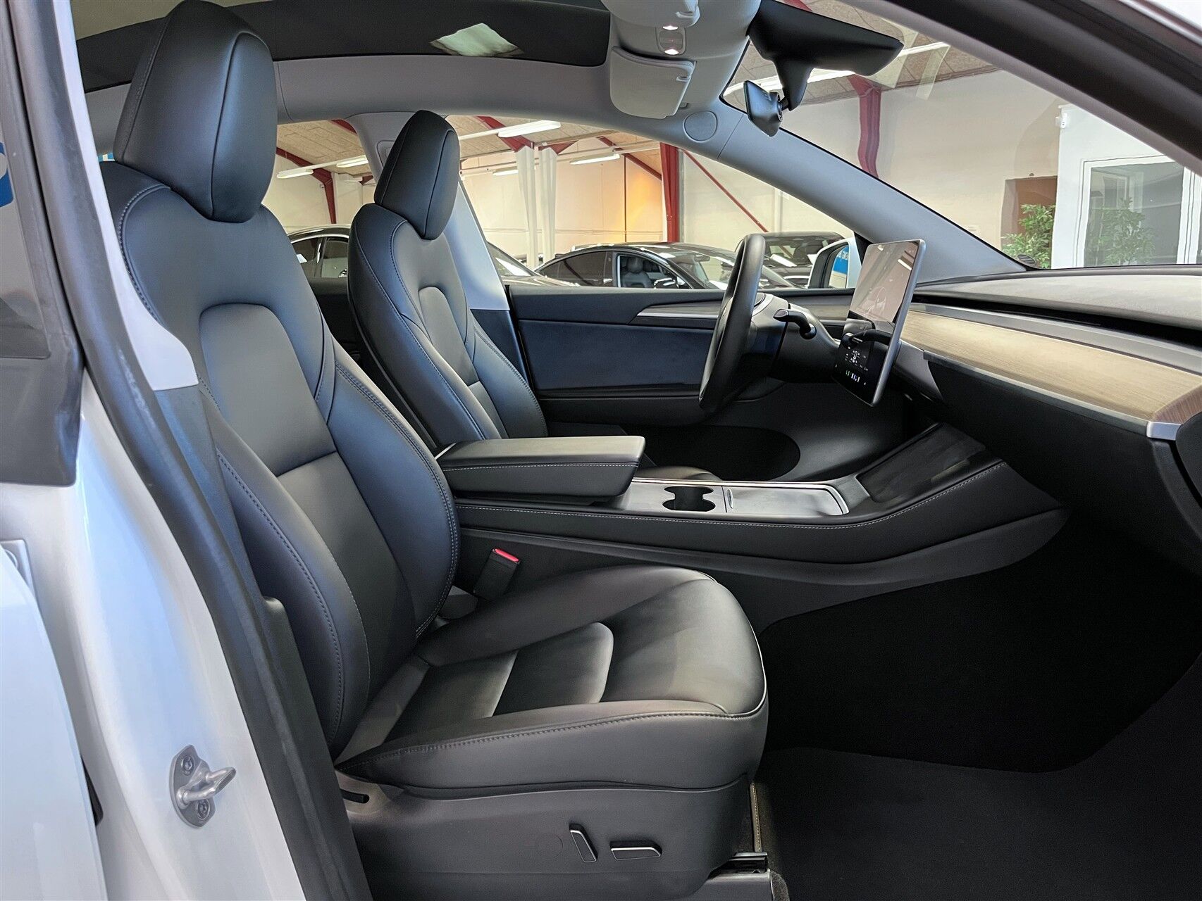 Billede af Tesla Model Y EL RWD 299HK 5d Aut.