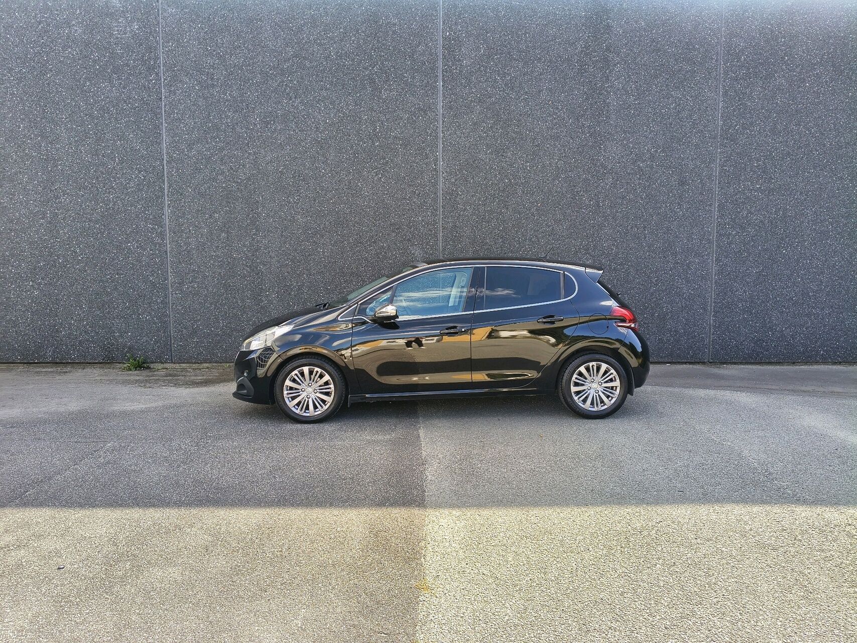 Billede af Peugeot 208 1,6 BlueHDi Edition Plus 100HK 5d