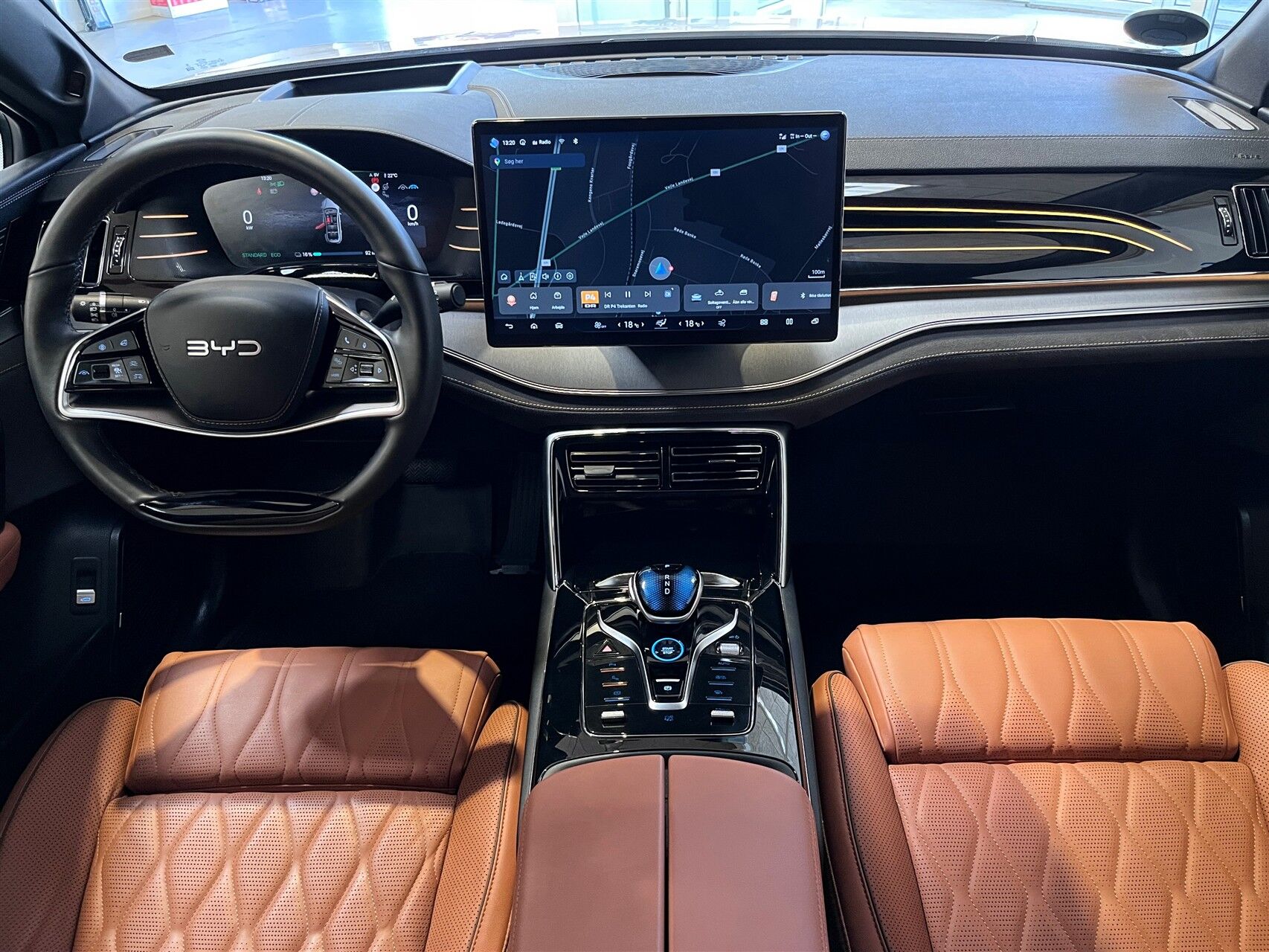 Billede af BYD Tang EL Flagship 7 Personers AWD 517HK 5d Aut. 