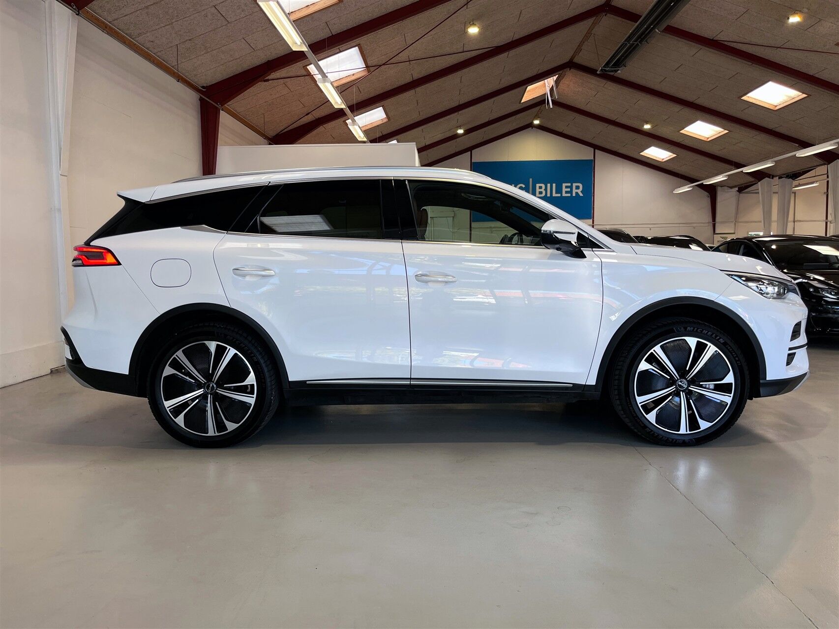 Billede af BYD Tang EL Flagship 7 Personers AWD 517HK 5d Aut. 