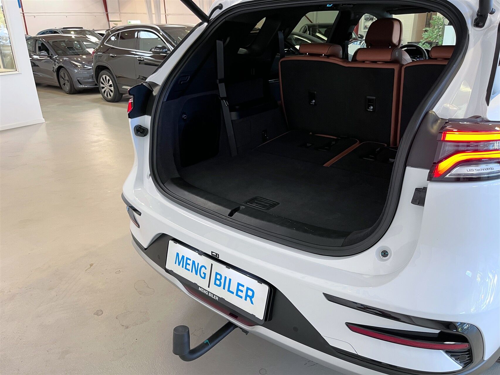 Billede af BYD Tang EL Flagship 7 Personers AWD 517HK 5d Aut. 