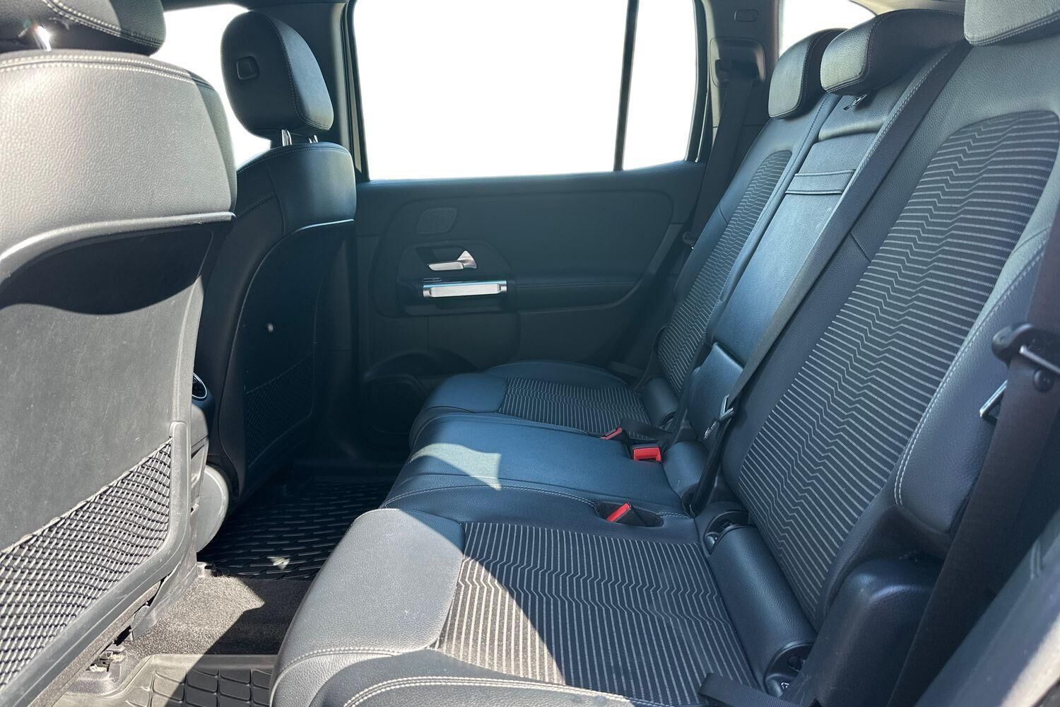 Billede af Mercedes-Benz EQB 300 EL Progressive 7 pers. 4Matic 228HK 5d Aut.