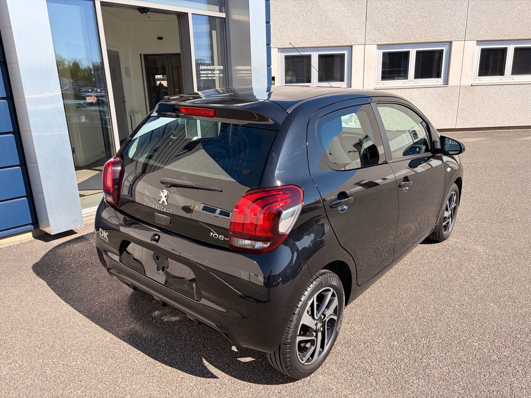 Billede af Peugeot 108 1,0 e-Vti Infinity M 72HK 5d