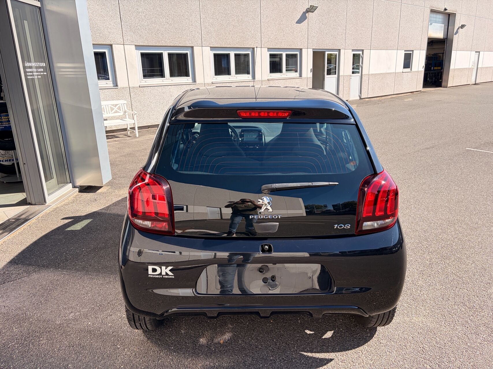Billede af Peugeot 108 1,0 e-Vti Infinity M 72HK 5d