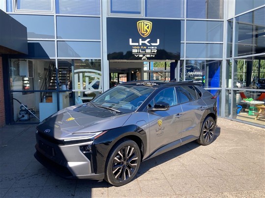 Toyota bZ4X EL Executive Panorama Bitone AWD 343HK 5d Aut.
