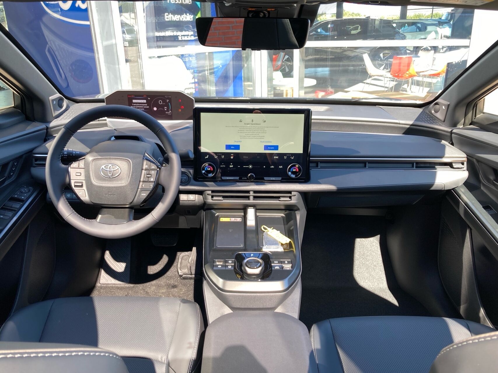 Billede af Toyota bZ4X EL Executive Panorama Bitone AWD 343HK 5d Aut.