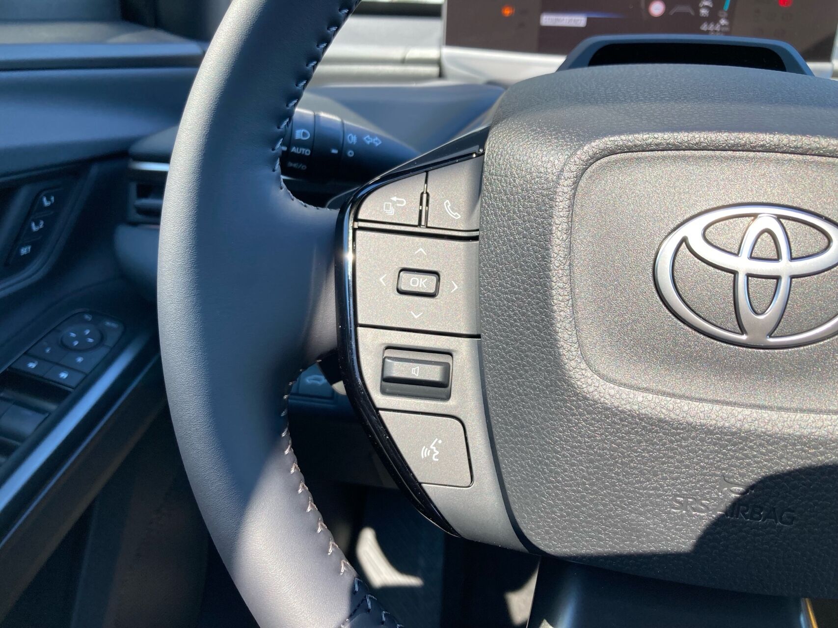 Billede af Toyota bZ4X EL Executive Panorama Bitone AWD 343HK 5d Aut.