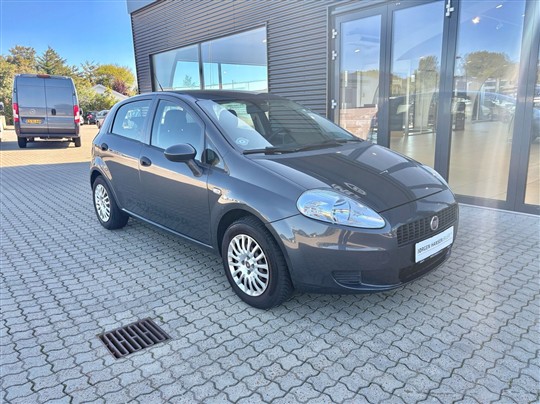 Fiat Punto 1,4 Pop Start & Stop 77HK 5d Aut.