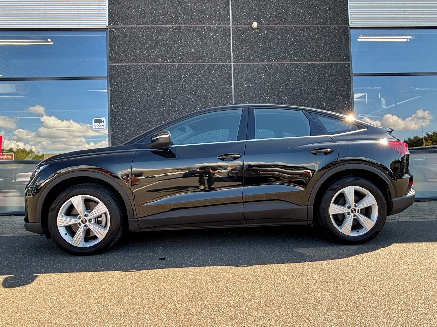 Billede af Audi Q4 Sportback 40 E-tron 204HK 5d Aut.