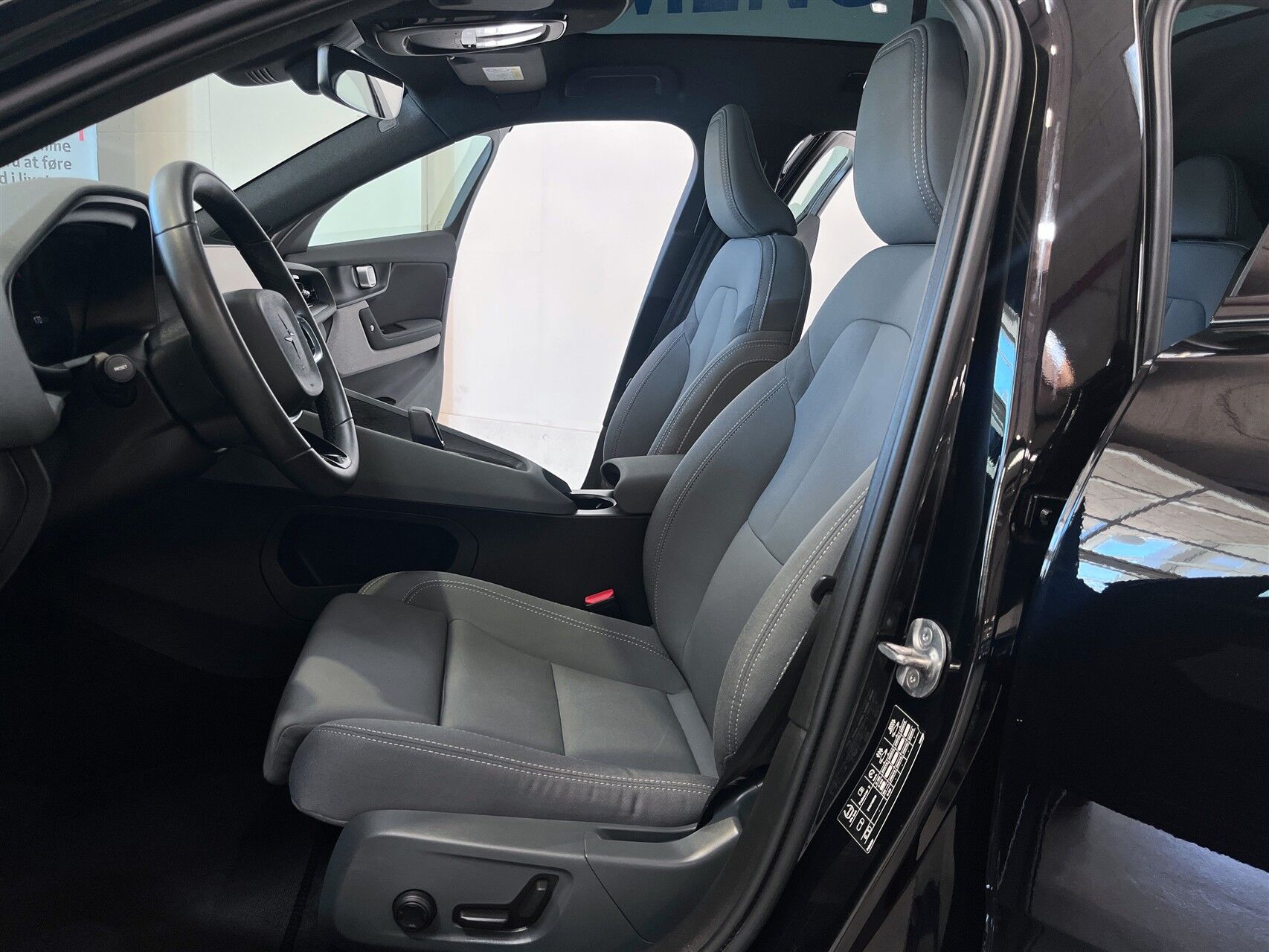 Billede af Polestar 2 EL Long range Single motor Plus 231HK 5d Aut.