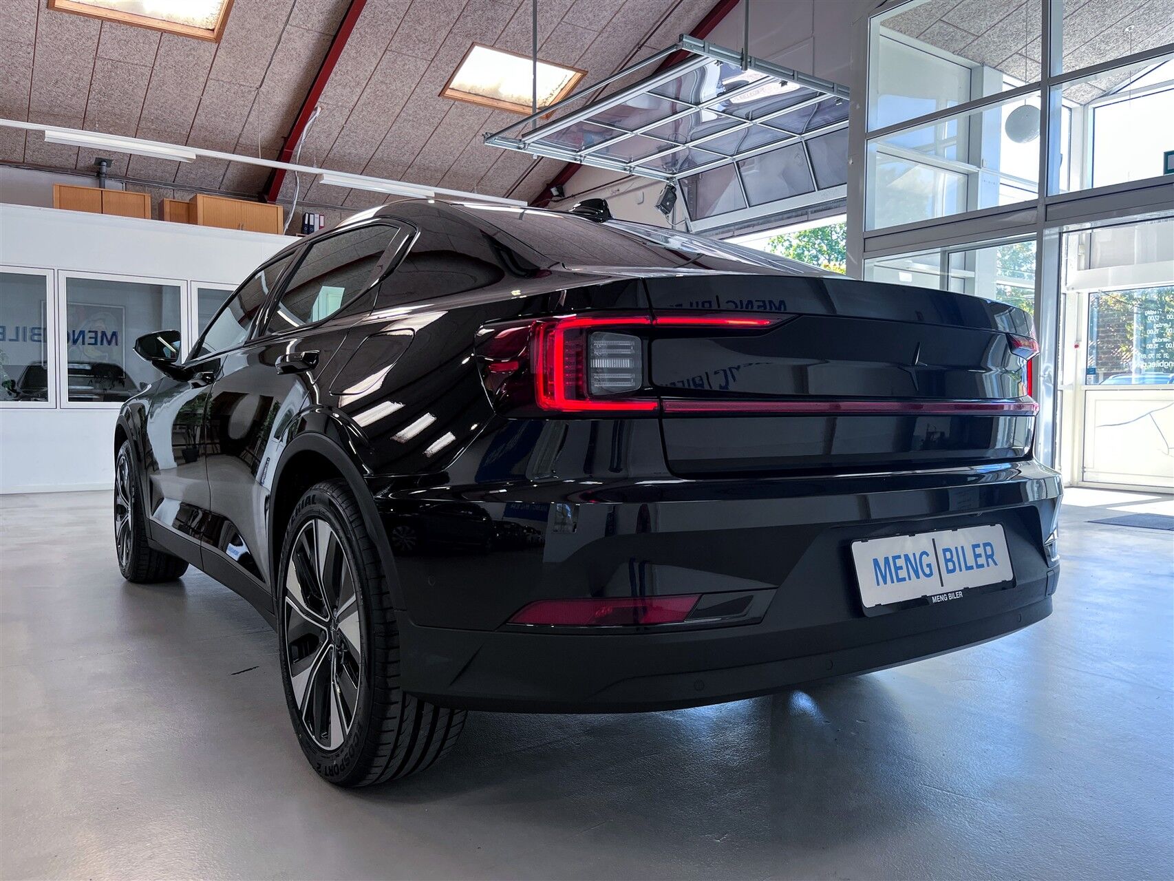 Billede af Polestar 2 EL Long range Single motor Plus 231HK 5d Aut.