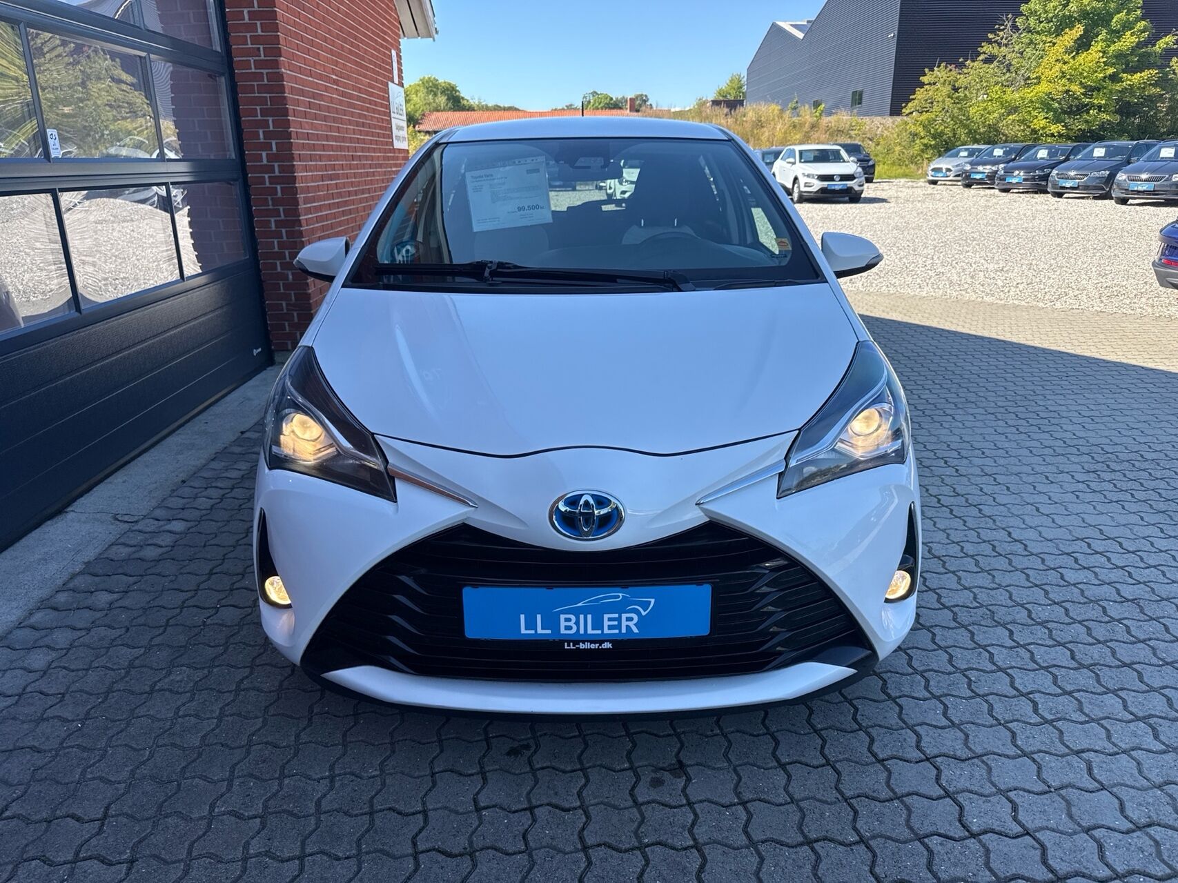 Billede af Toyota Yaris 1,5 Hybrid H2 Exclusive E-CVT 100HK 5d Trinl. Gear