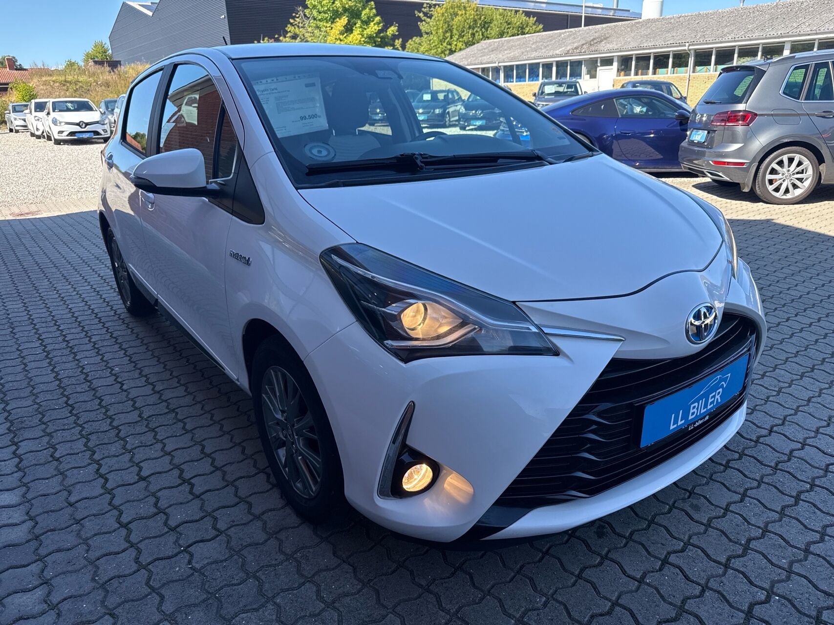 Billede af Toyota Yaris 1,5 Hybrid H2 Exclusive E-CVT 100HK 5d Trinl. Gear