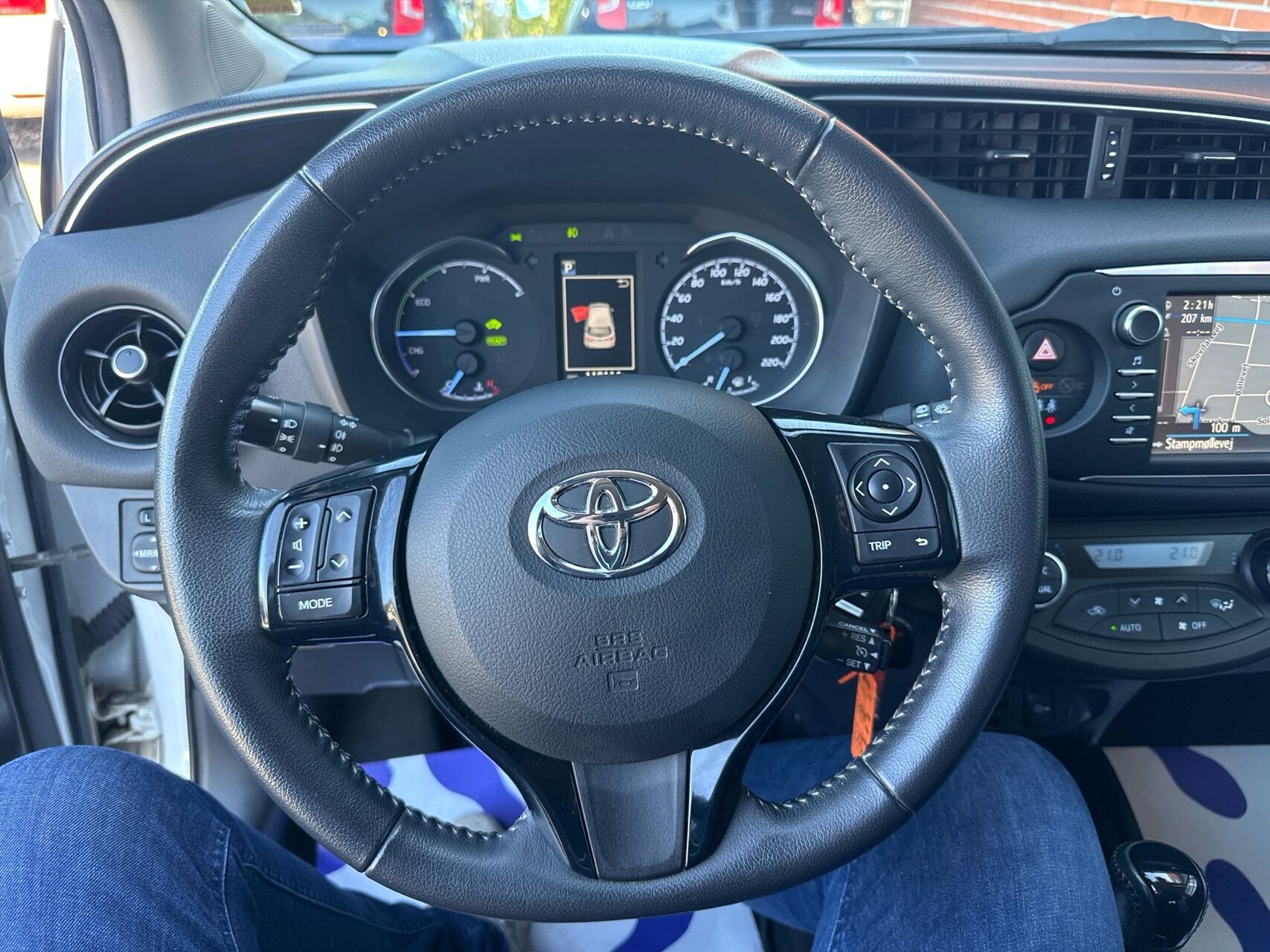 Billede af Toyota Yaris 1,5 Hybrid H2 Exclusive E-CVT 100HK 5d Trinl. Gear