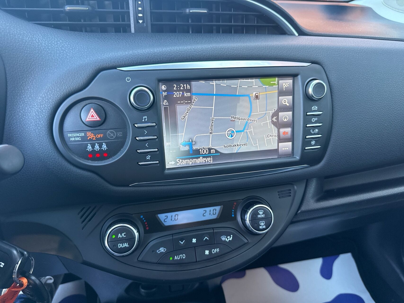 Billede af Toyota Yaris 1,5 Hybrid H2 Exclusive E-CVT 100HK 5d Trinl. Gear