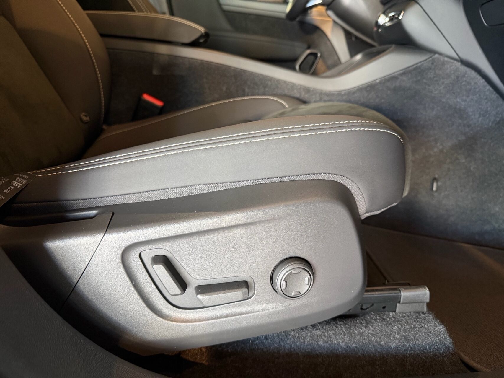 Billede af Volvo C40 P8 Recharge Twin Ultimate AWD 408HK 4d Aut.