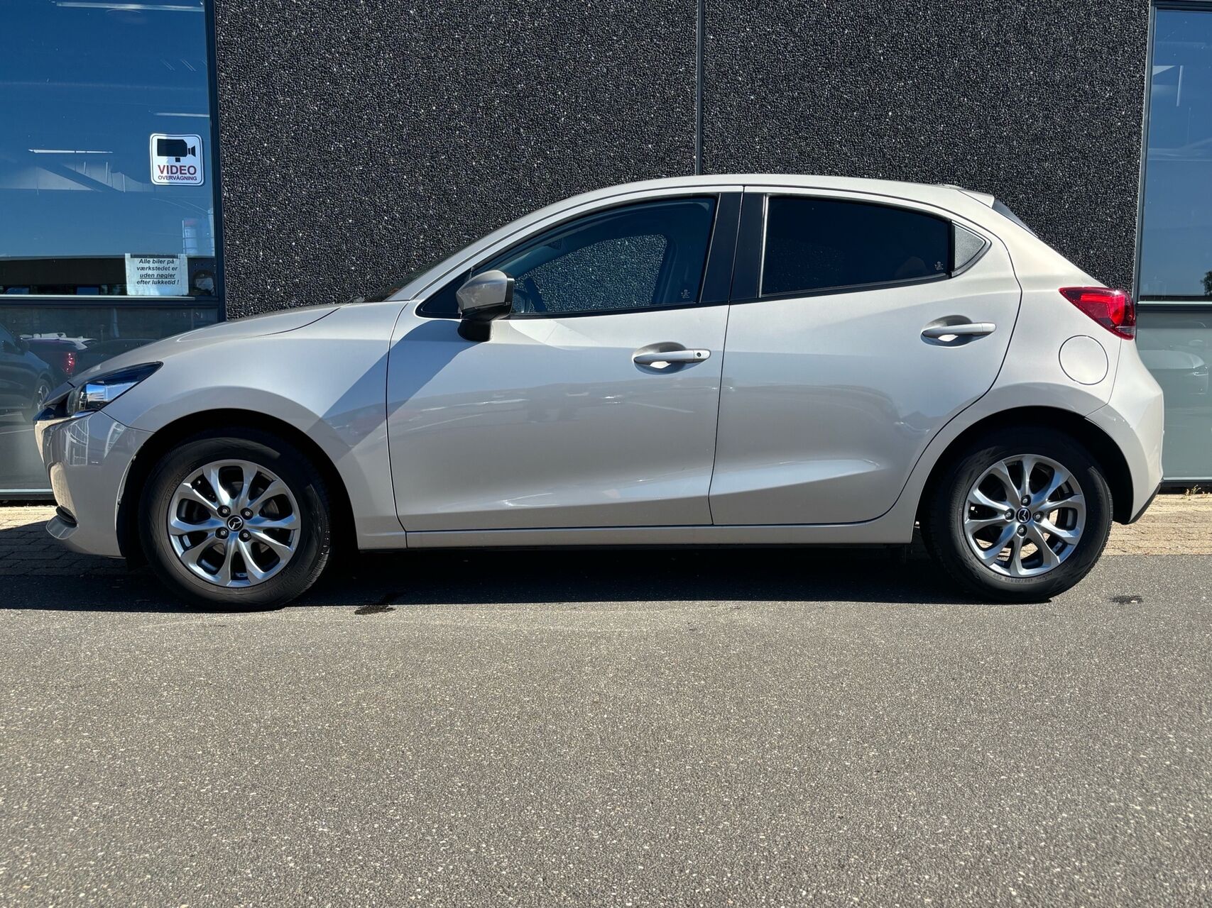 Billede af Mazda 2 1,5 Skyactiv-G Sky 90HK 5d 6g Aut.